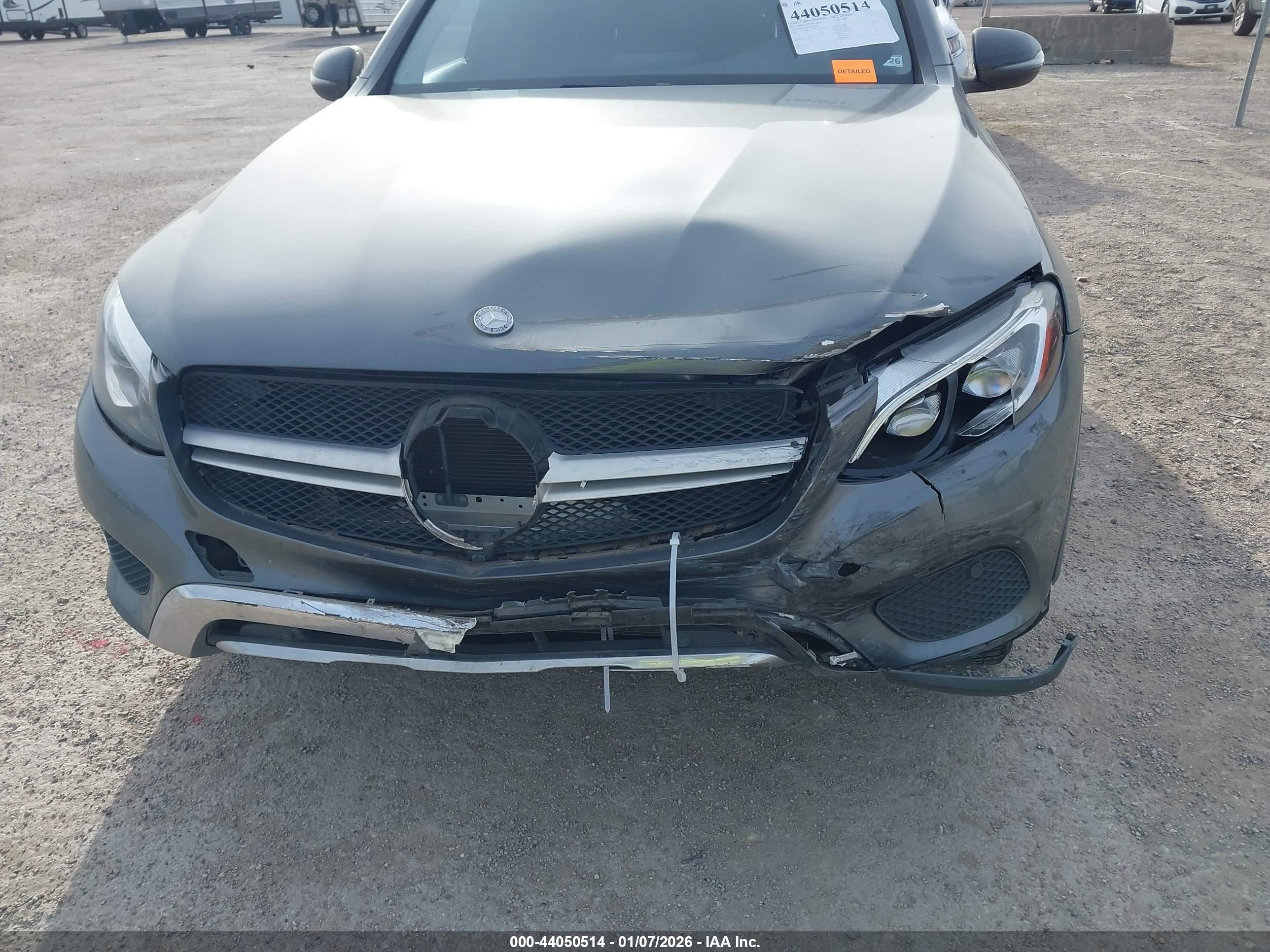 MERCEDES-BENZ GLC image 6