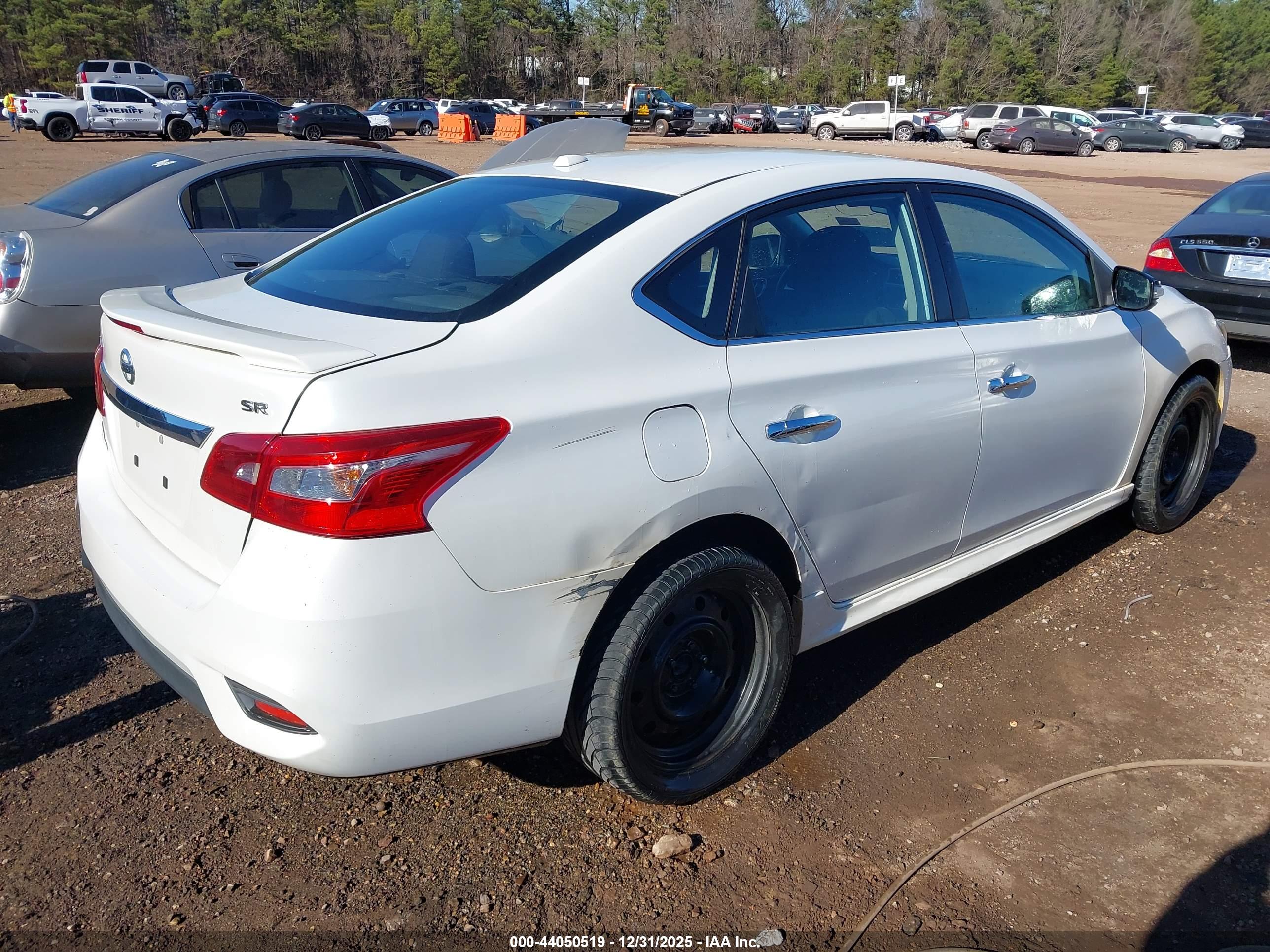 NISSAN SENTRA image 4