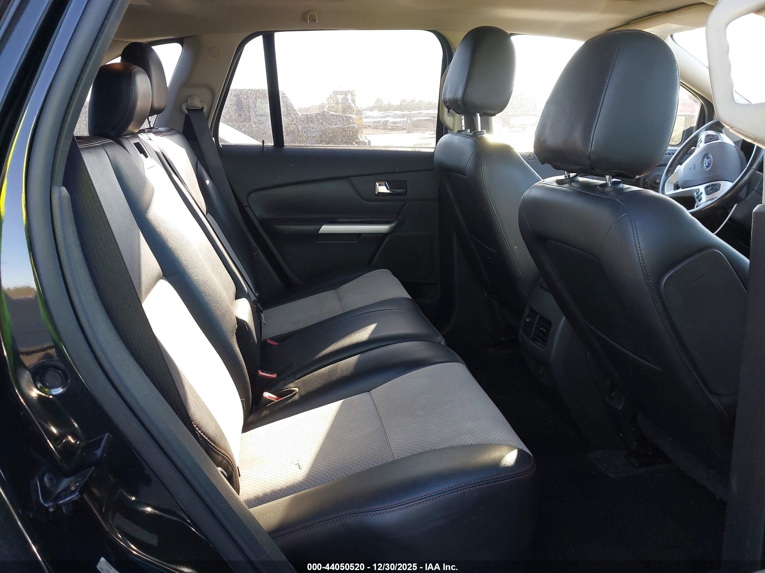 FORD EDGE image 8