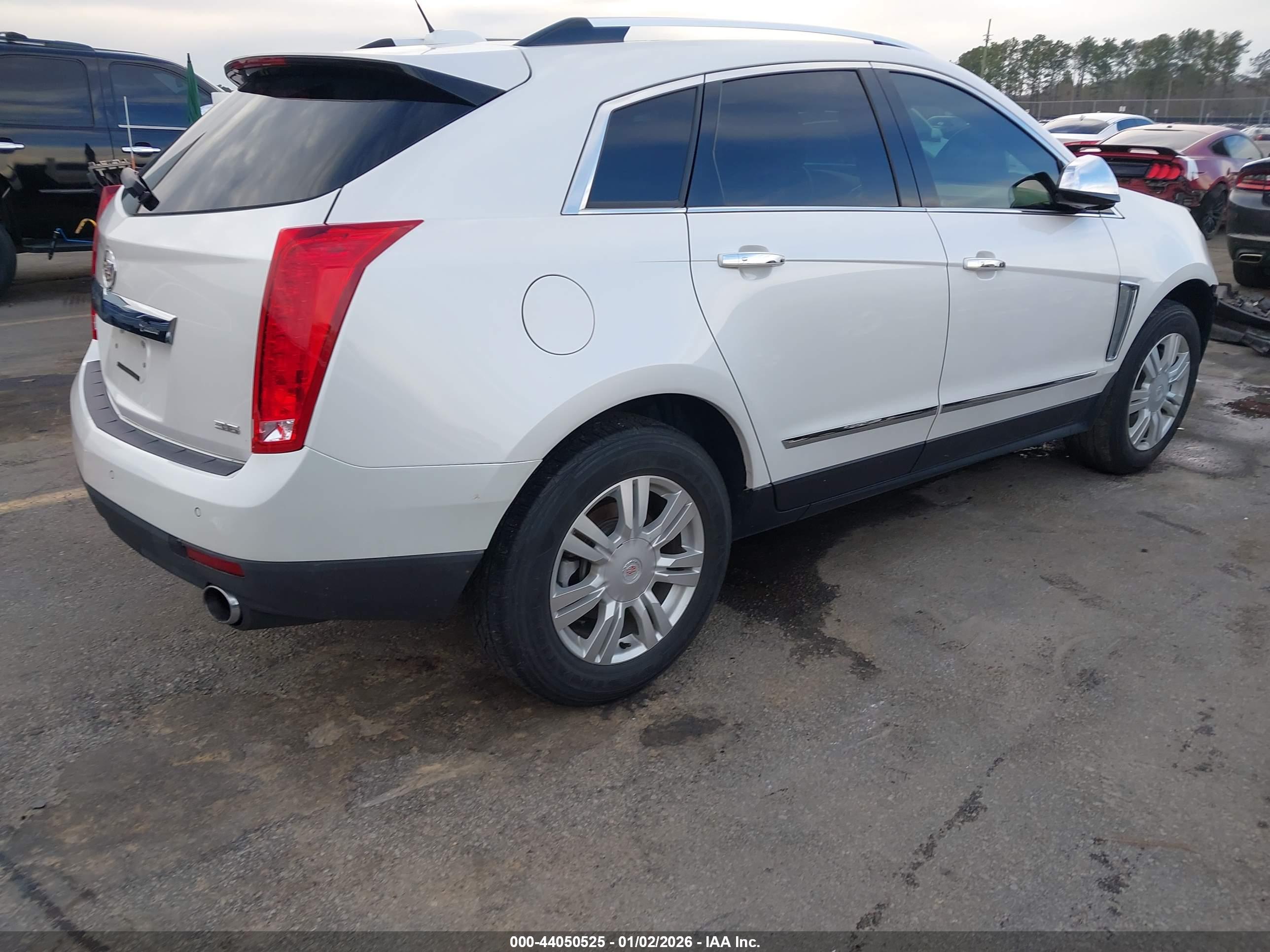 CADILLAC SRX image 4