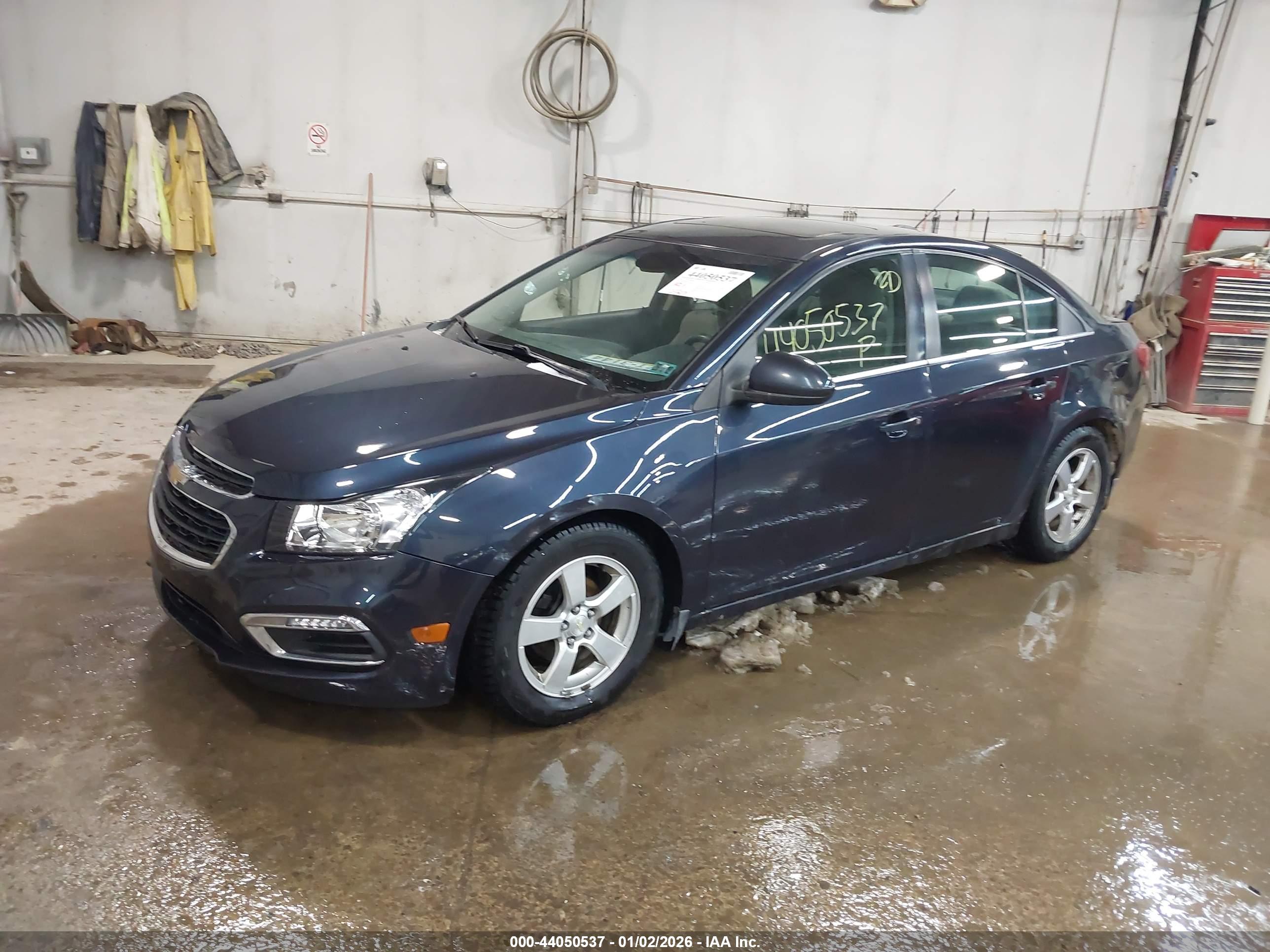 CHEVROLET CRUZE image 2