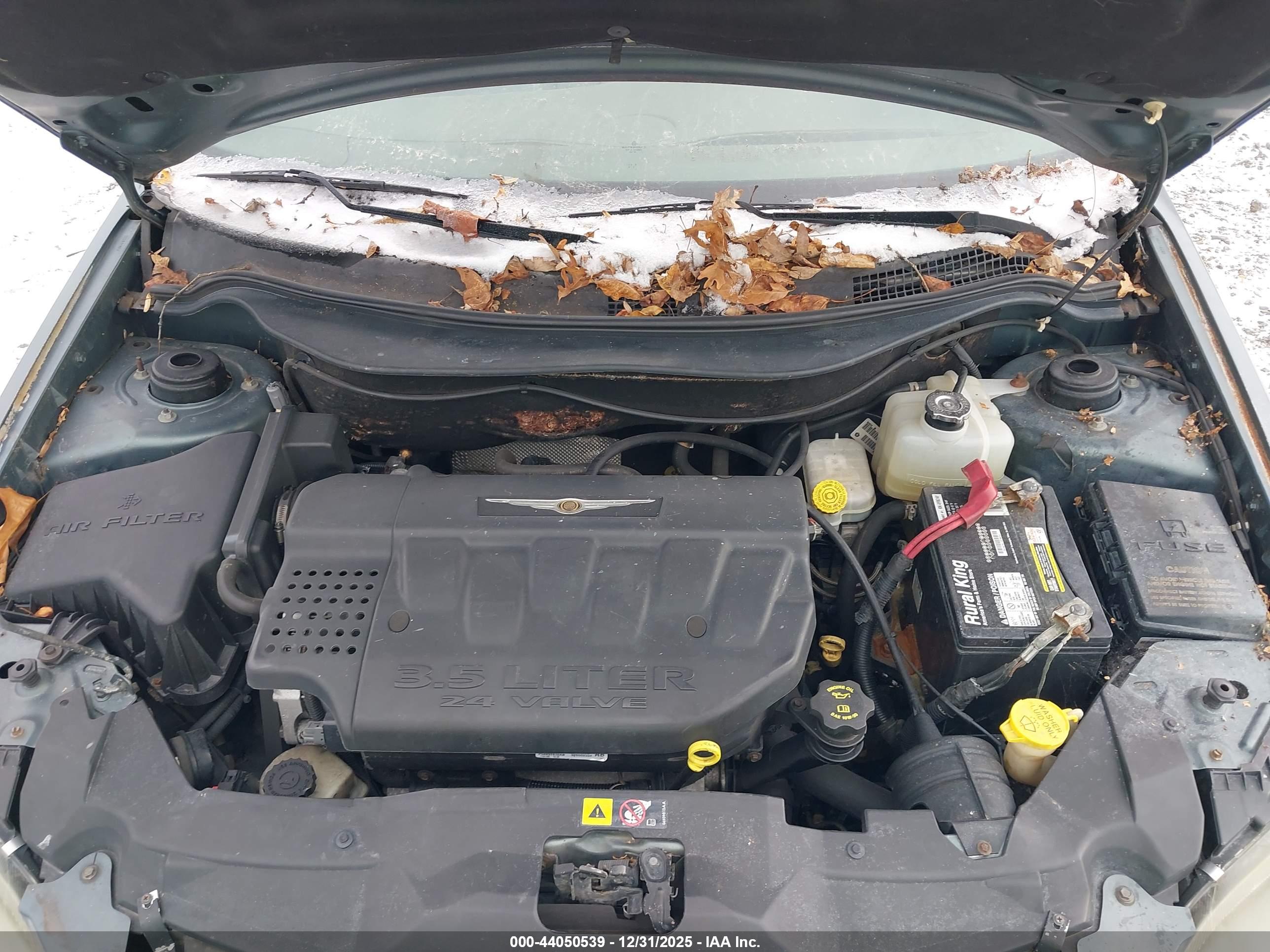 CHRYSLER PACIFICA image 10
