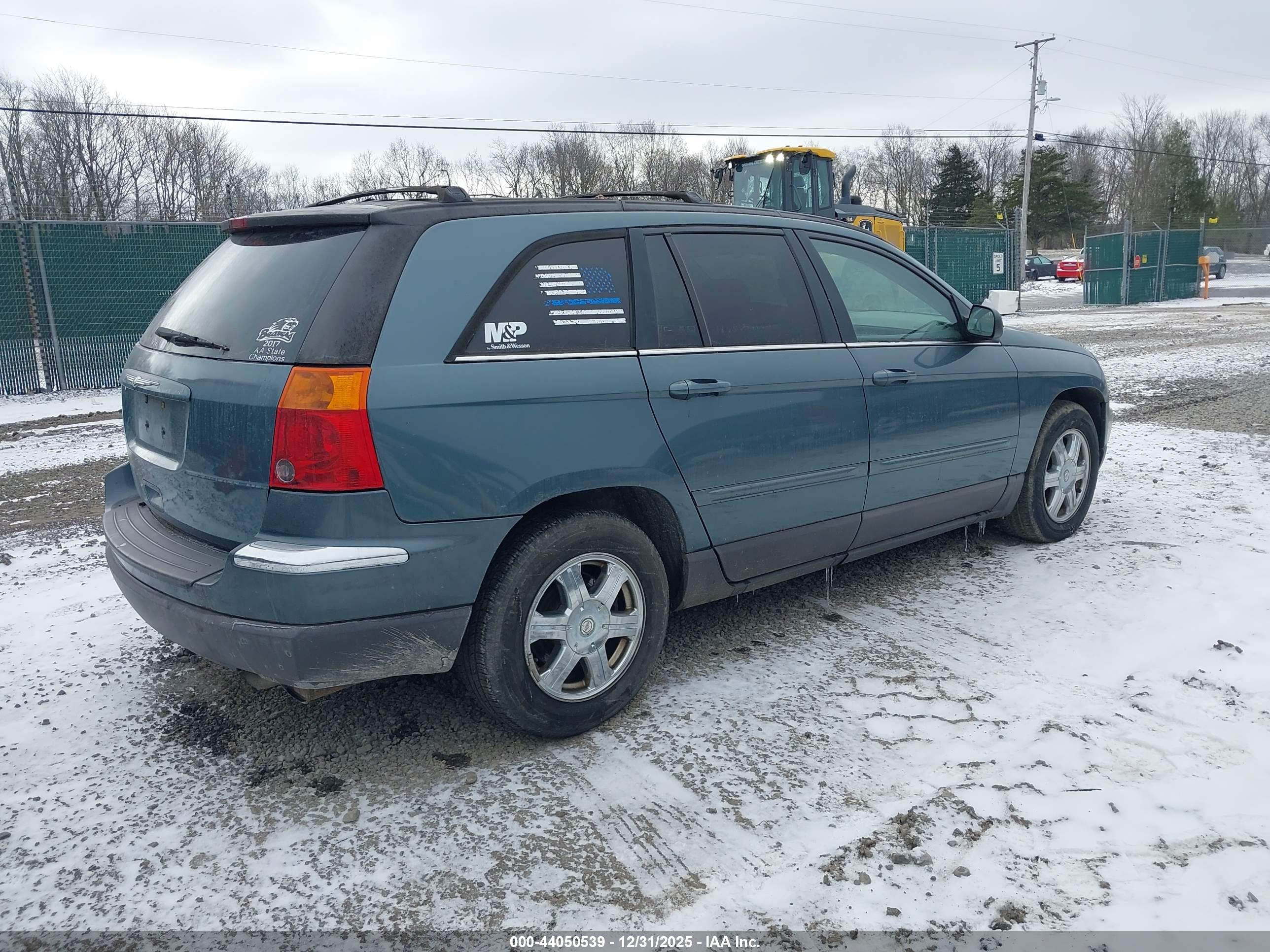 CHRYSLER PACIFICA image 4