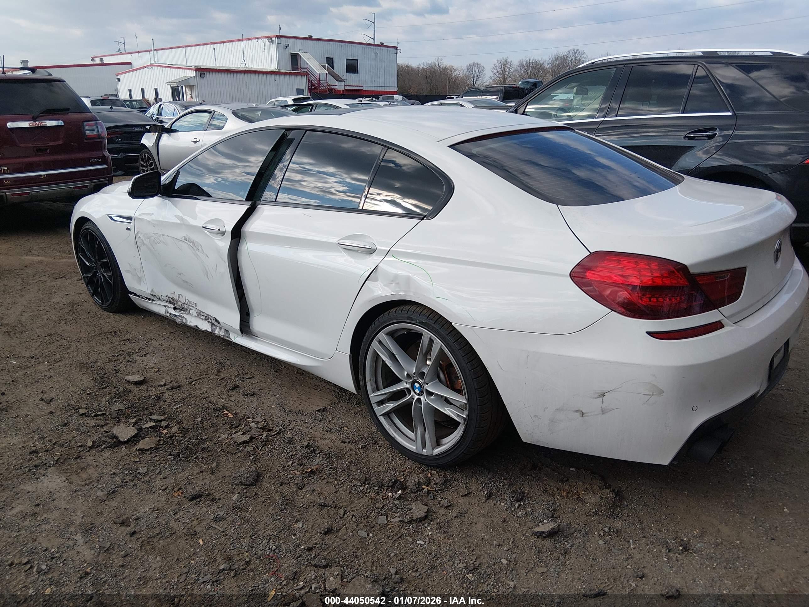 BMW 650I image 3