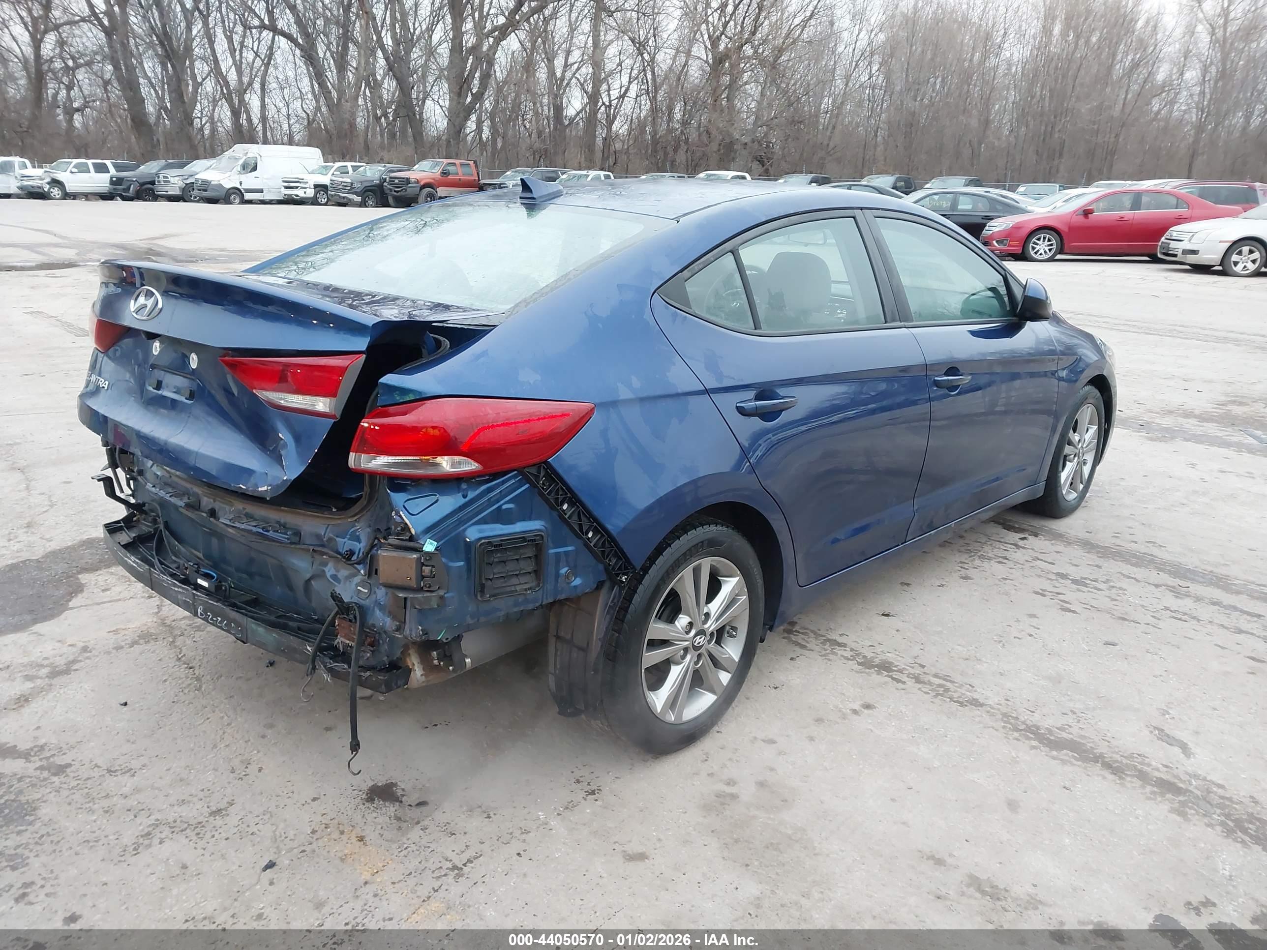 HYUNDAI ELANTRA image 4