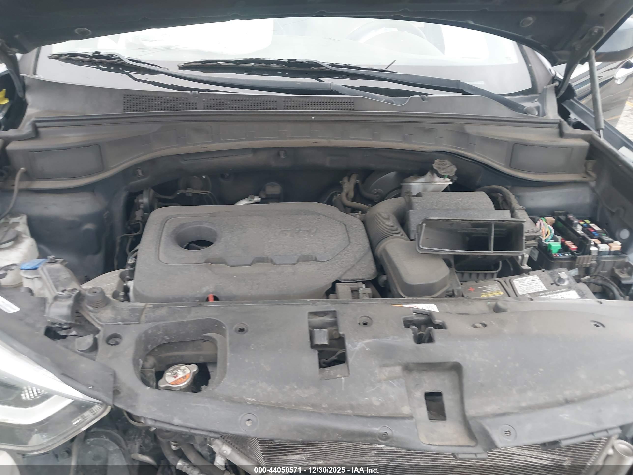 HYUNDAI SANTA image 10