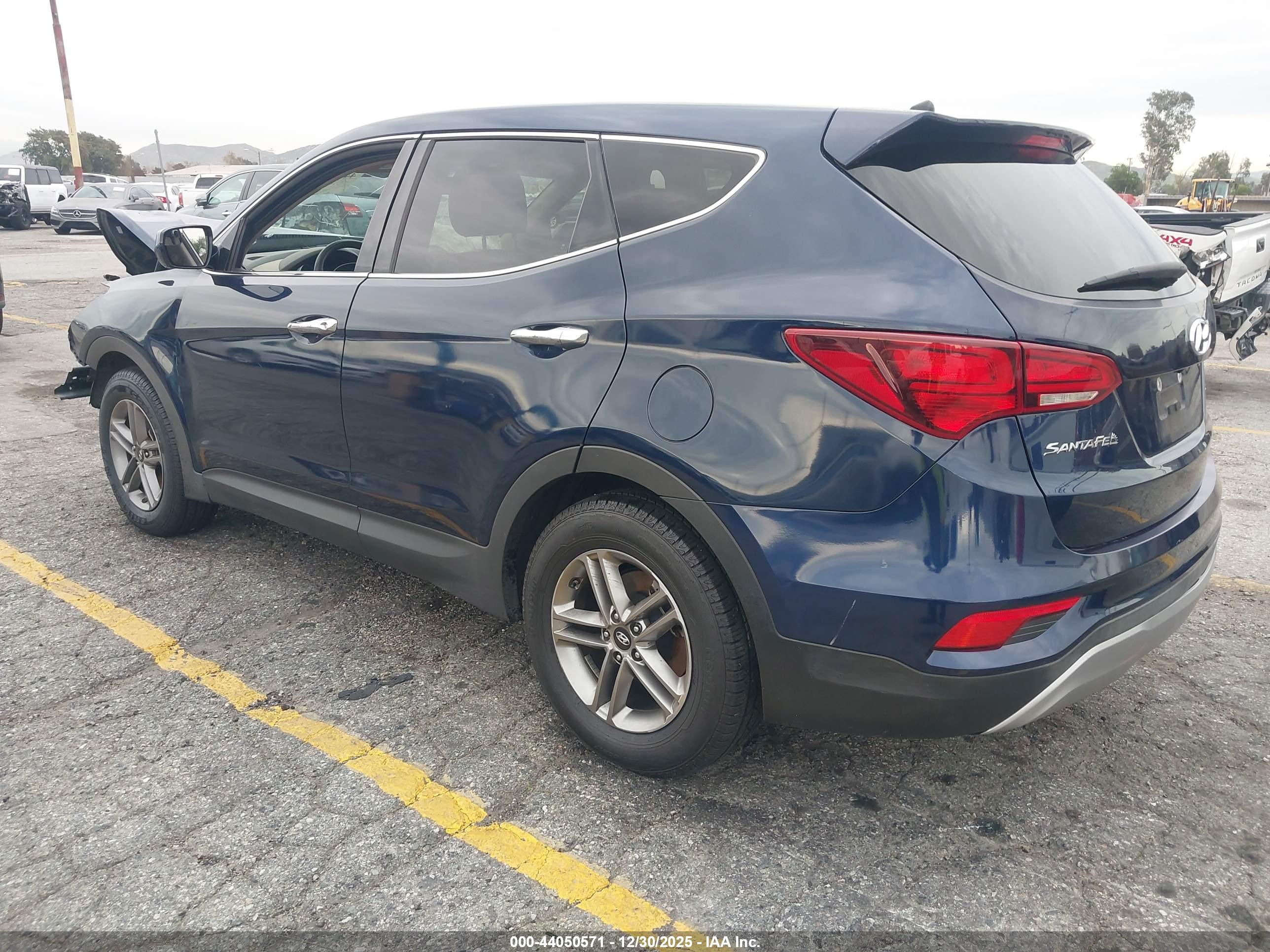 HYUNDAI SANTA image 3