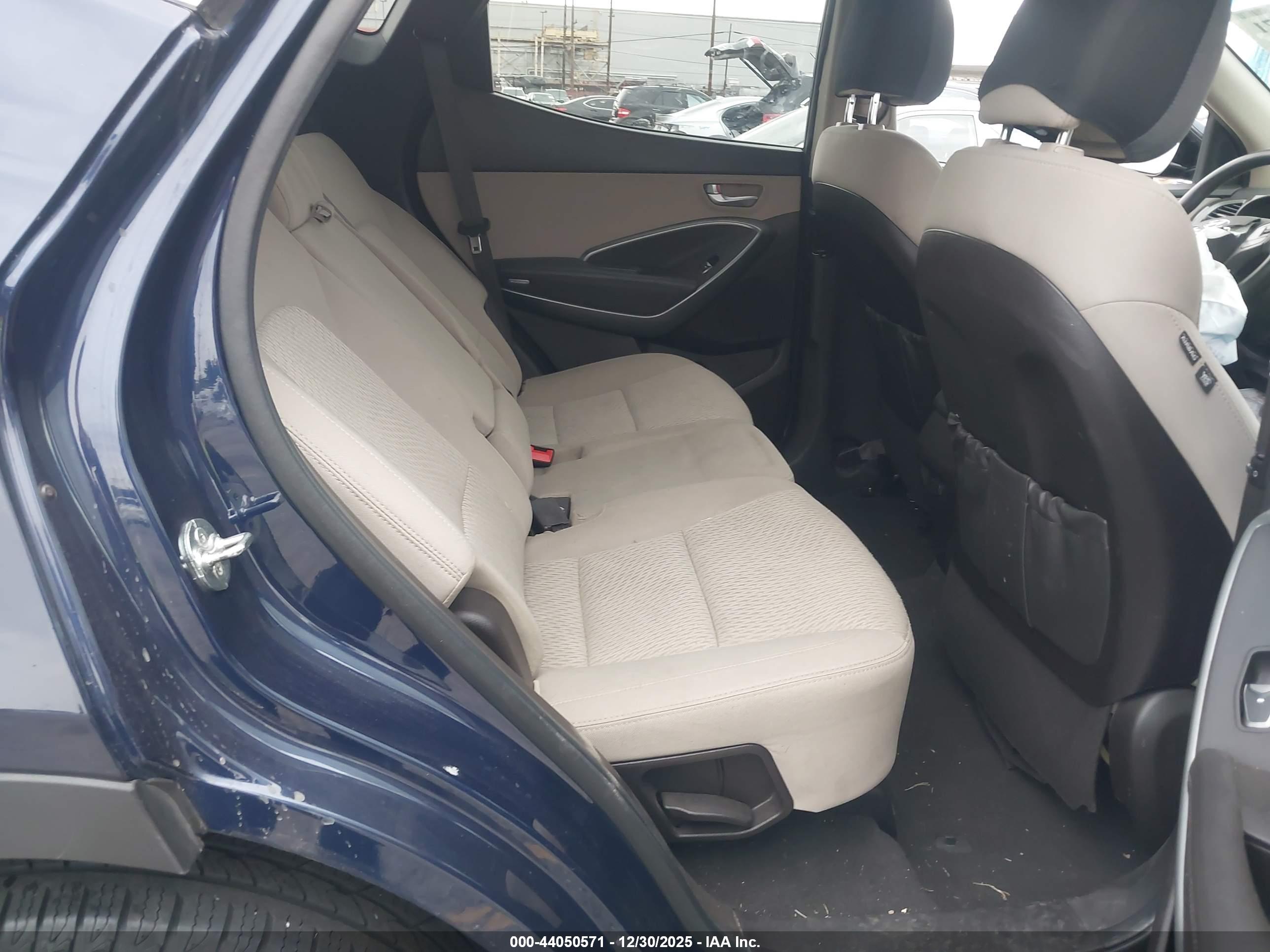 HYUNDAI SANTA image 8