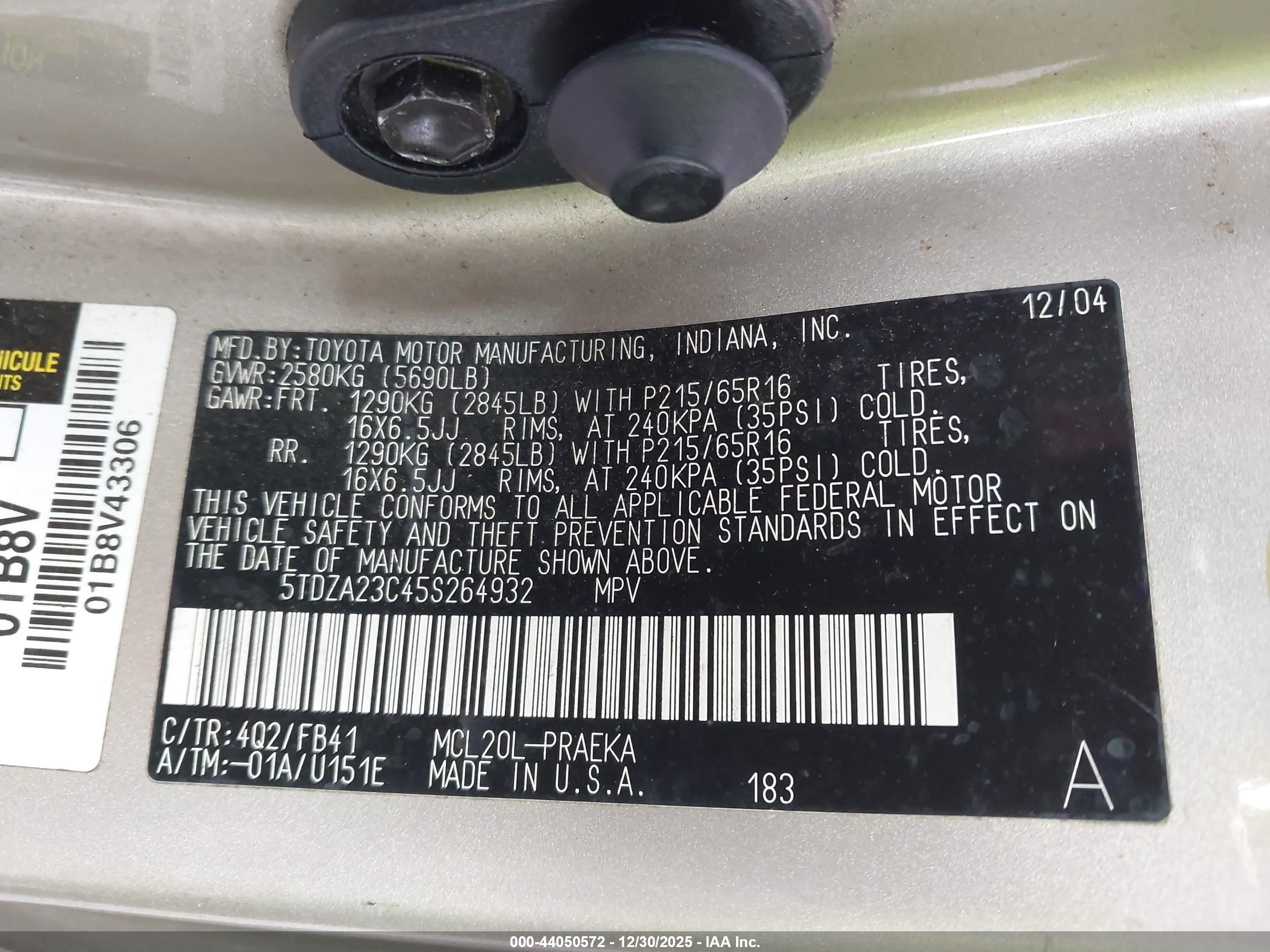 TOYOTA SIENNA image 9