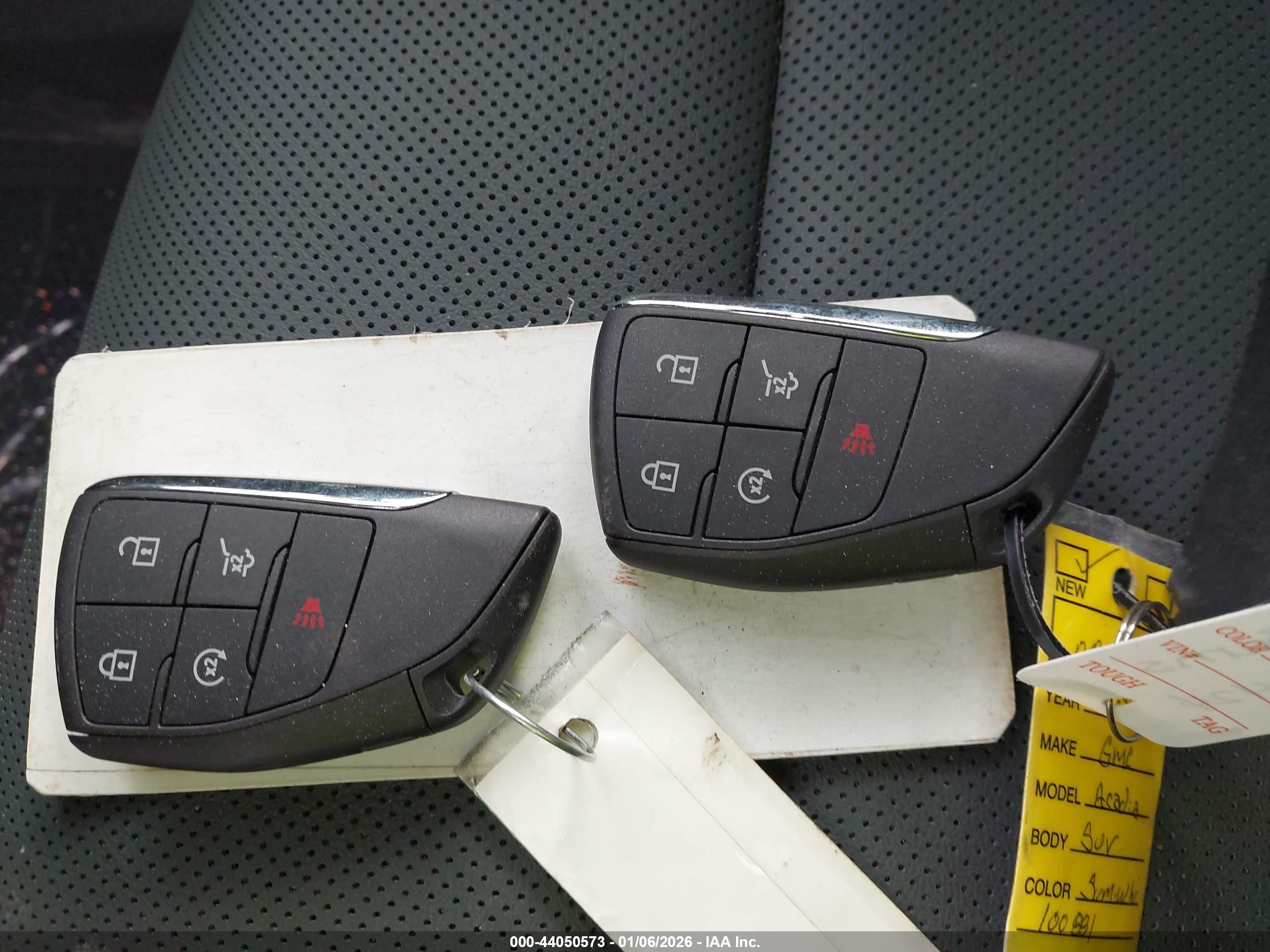 GMC ACADIA image 11