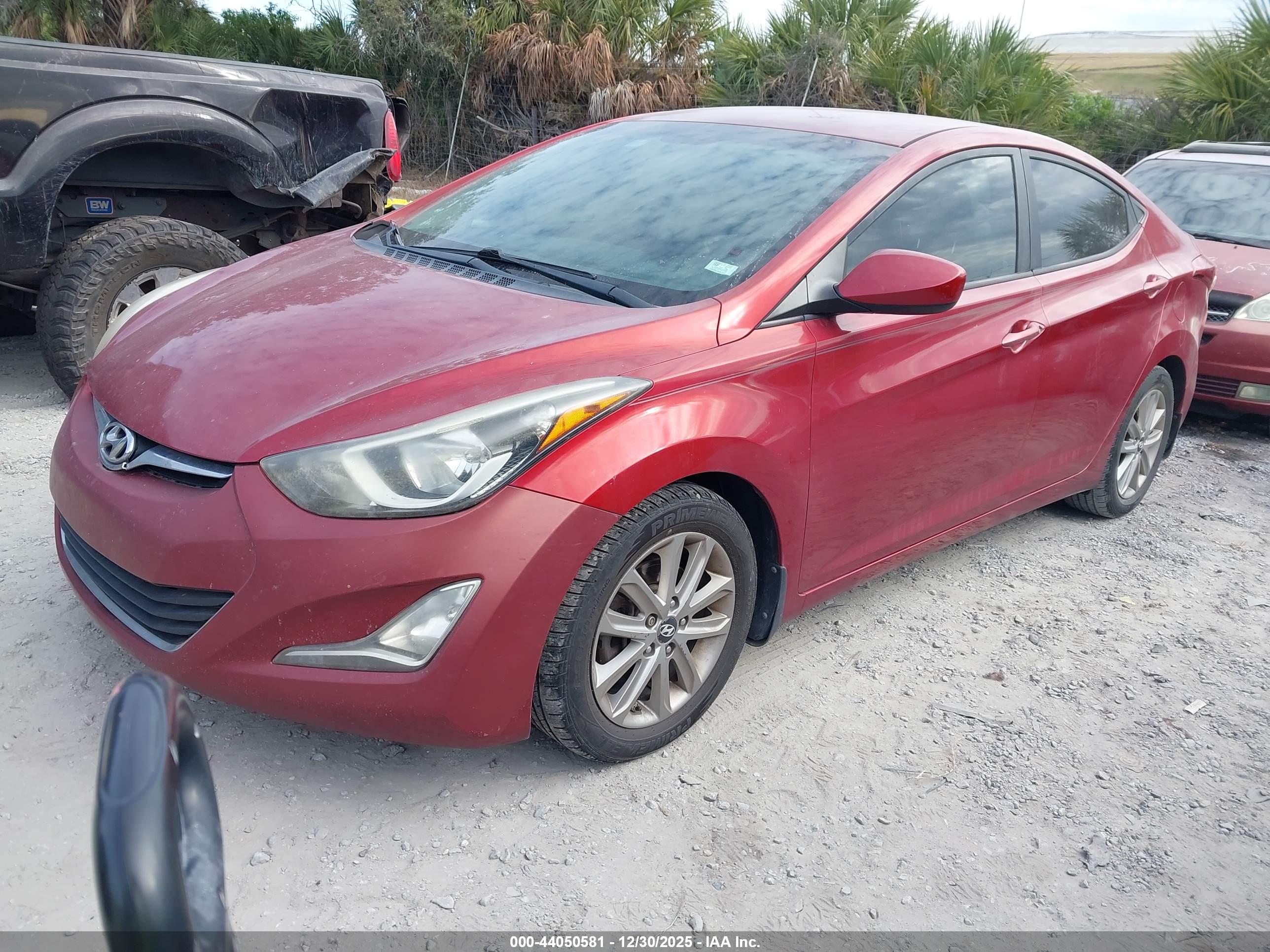 HYUNDAI ELANTRA image 2