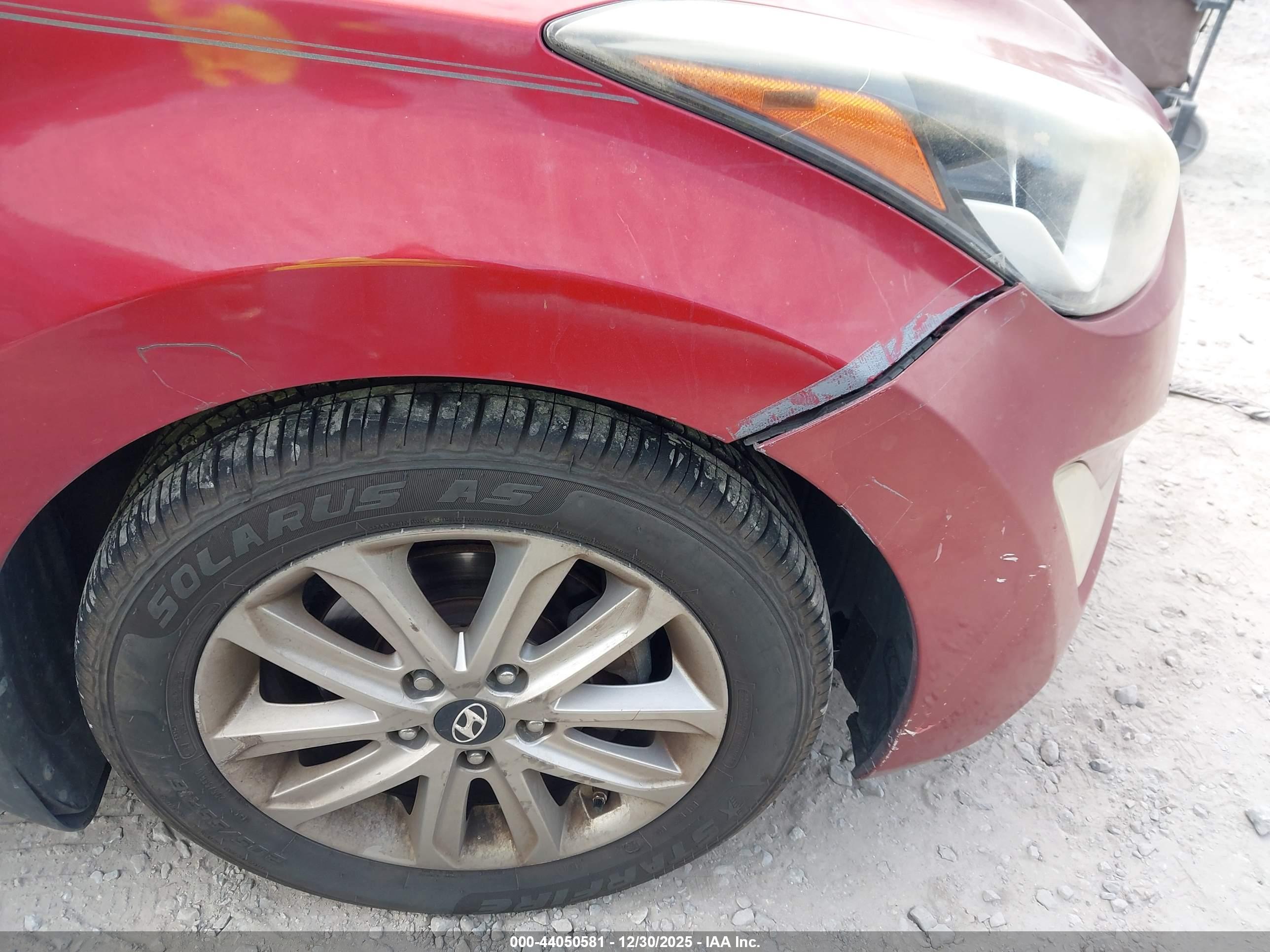 HYUNDAI ELANTRA image 6