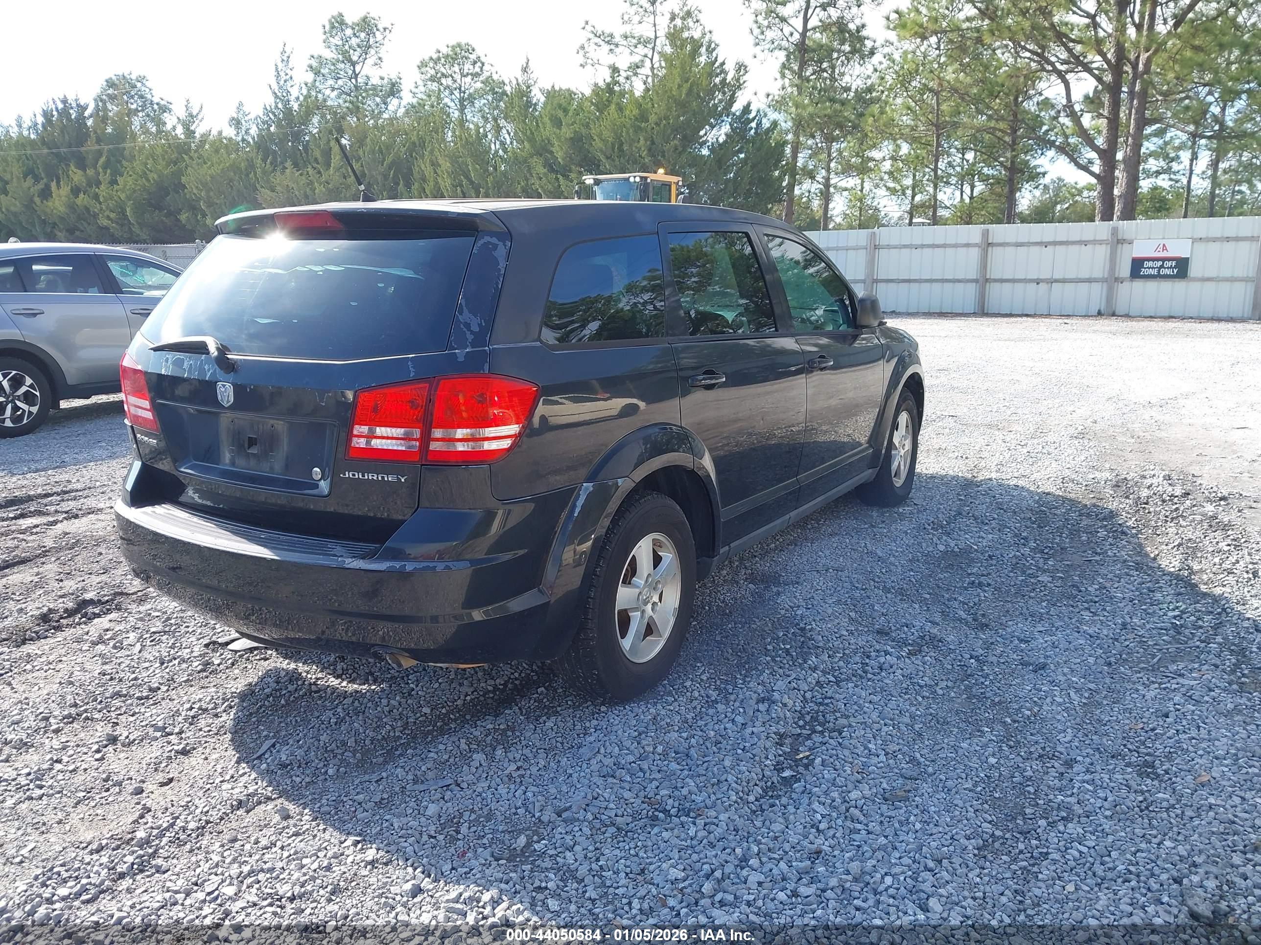 DODGE JOURNEY image 4