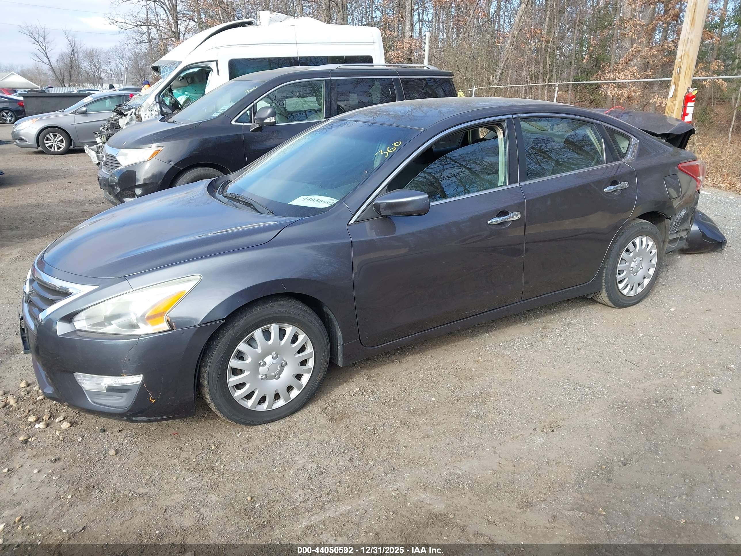 NISSAN ALTIMA image 2