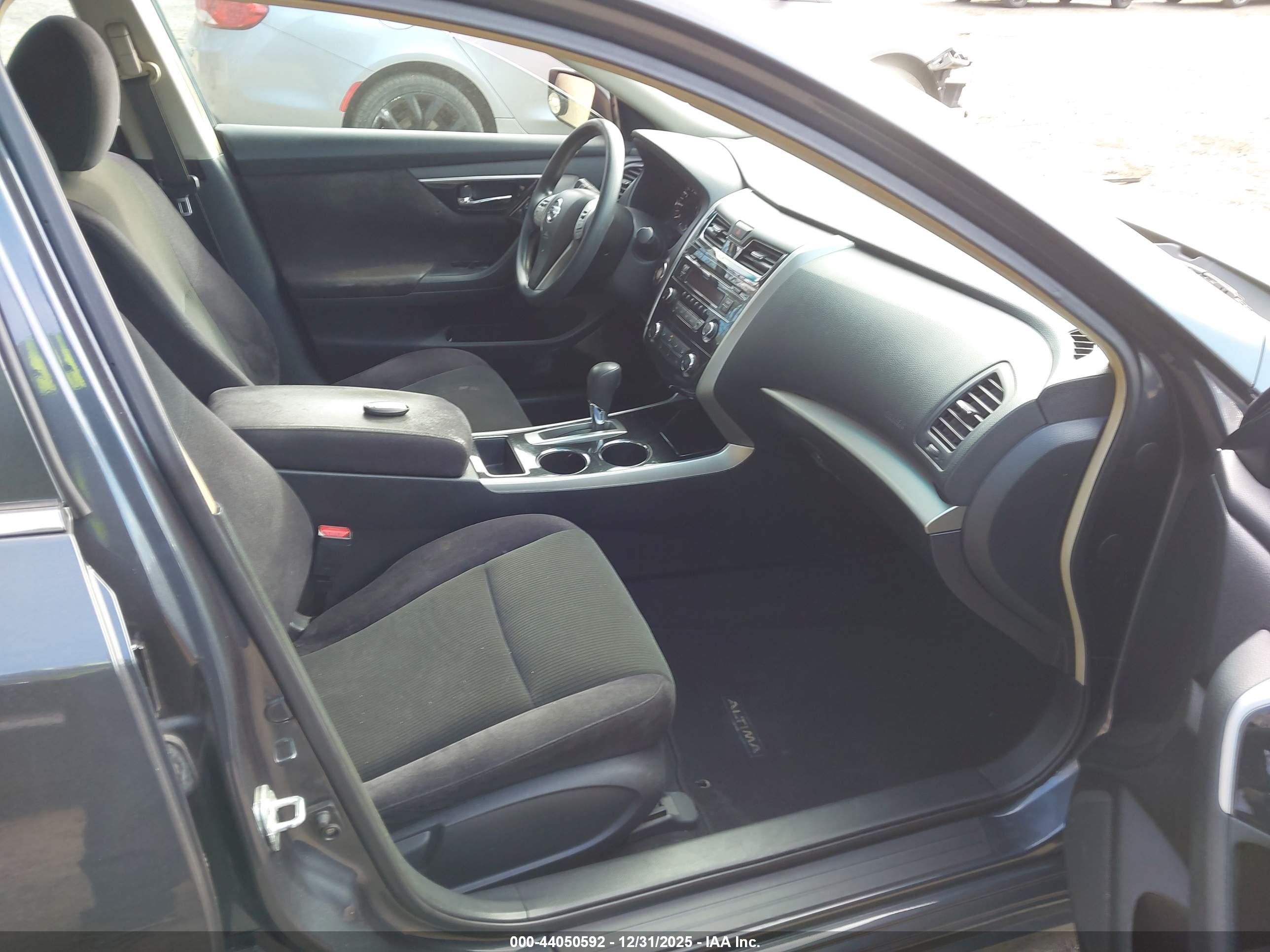 NISSAN ALTIMA image 5
