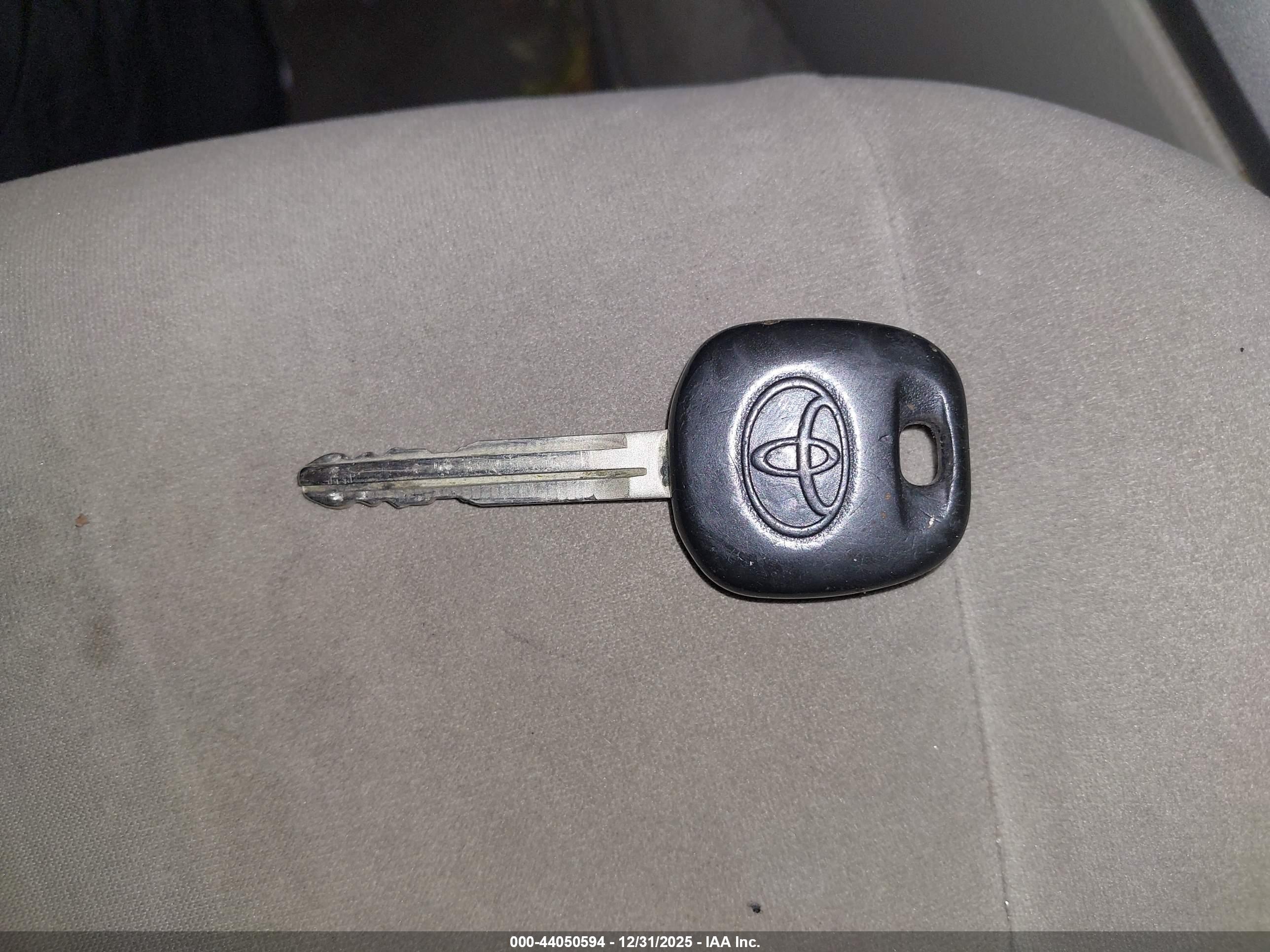 TOYOTA COROLLA image 11