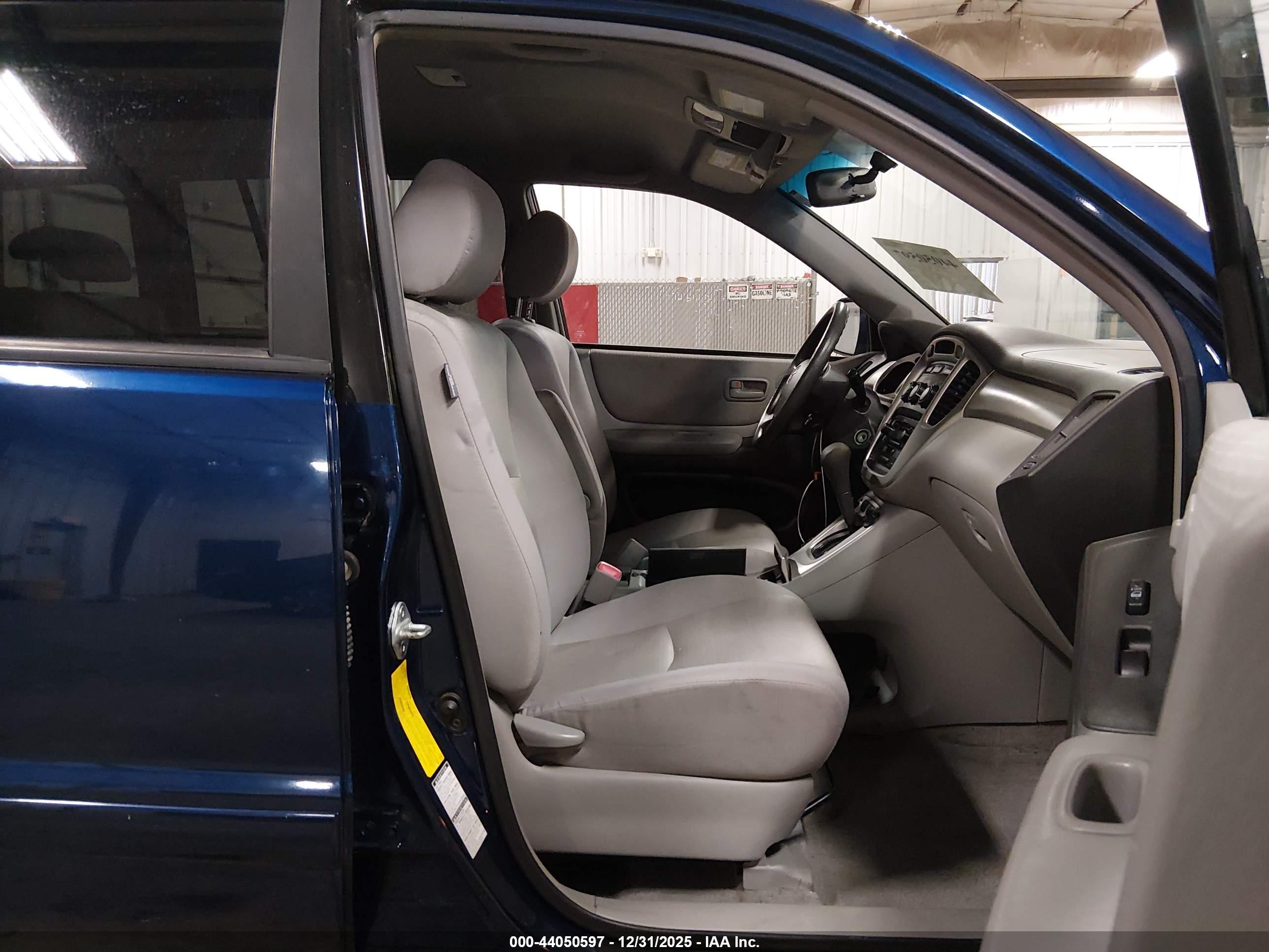TOYOTA HIGHLANDER image 5