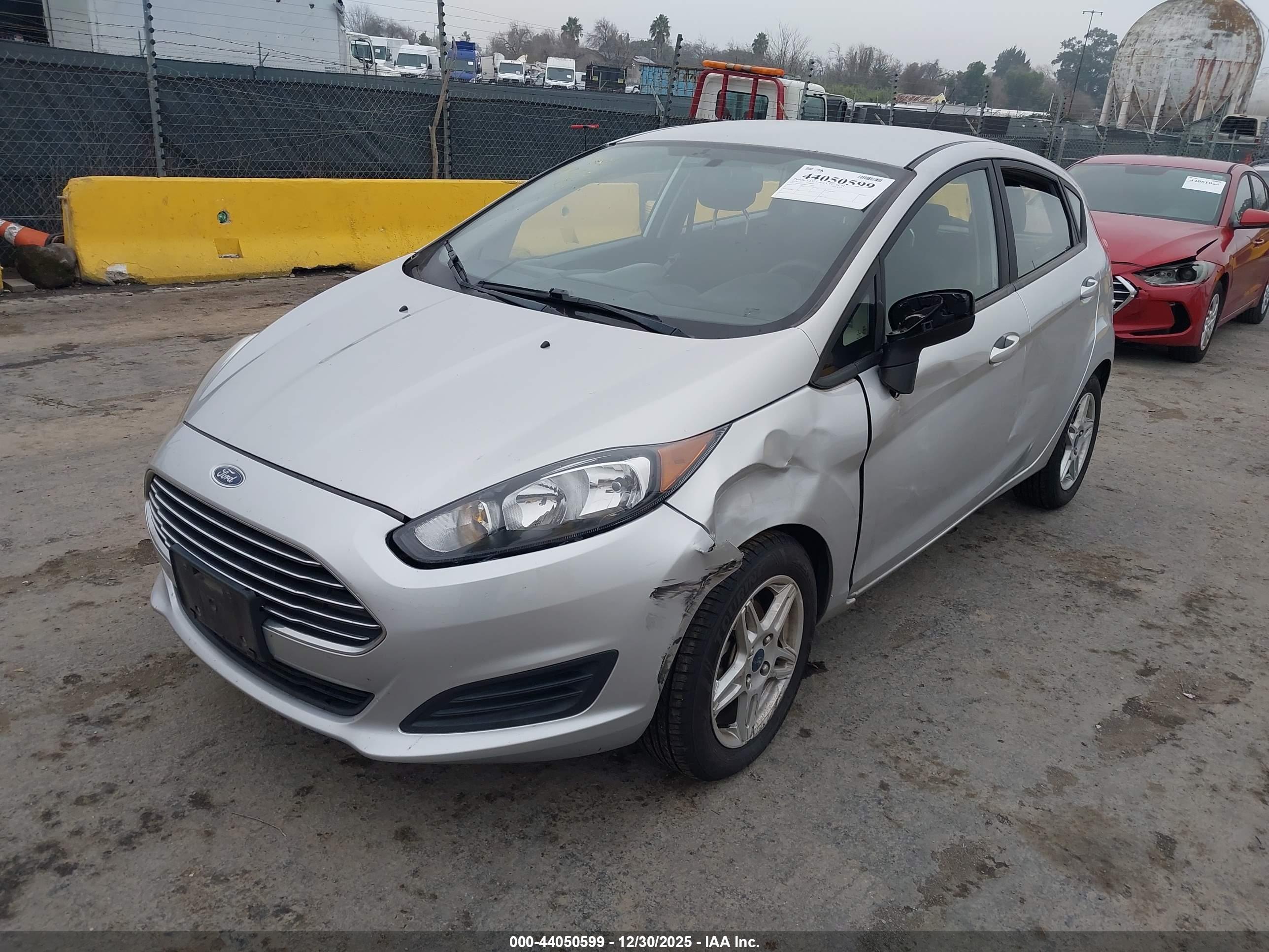 FORD FIESTA image 2