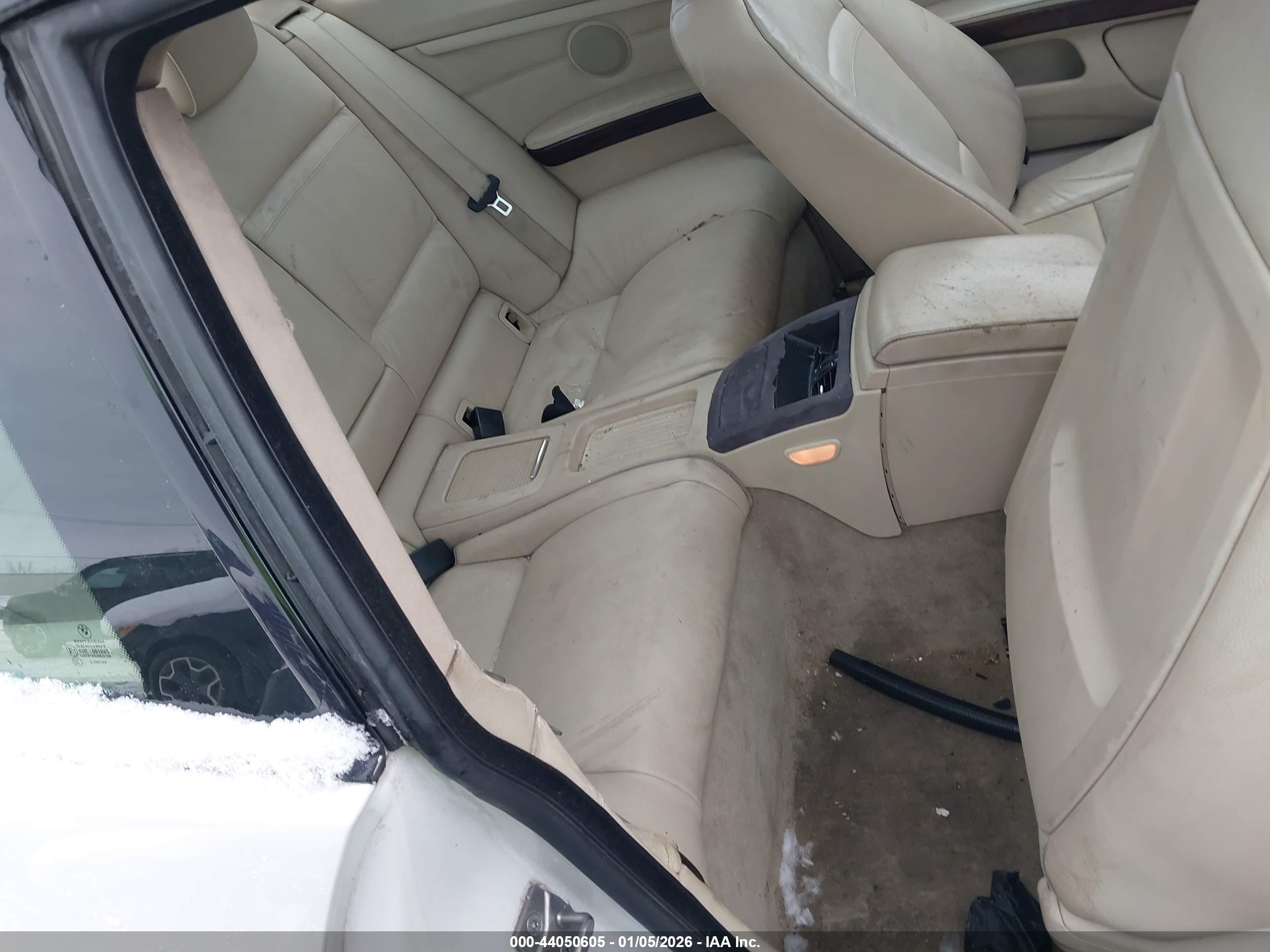 BMW 328I image 8