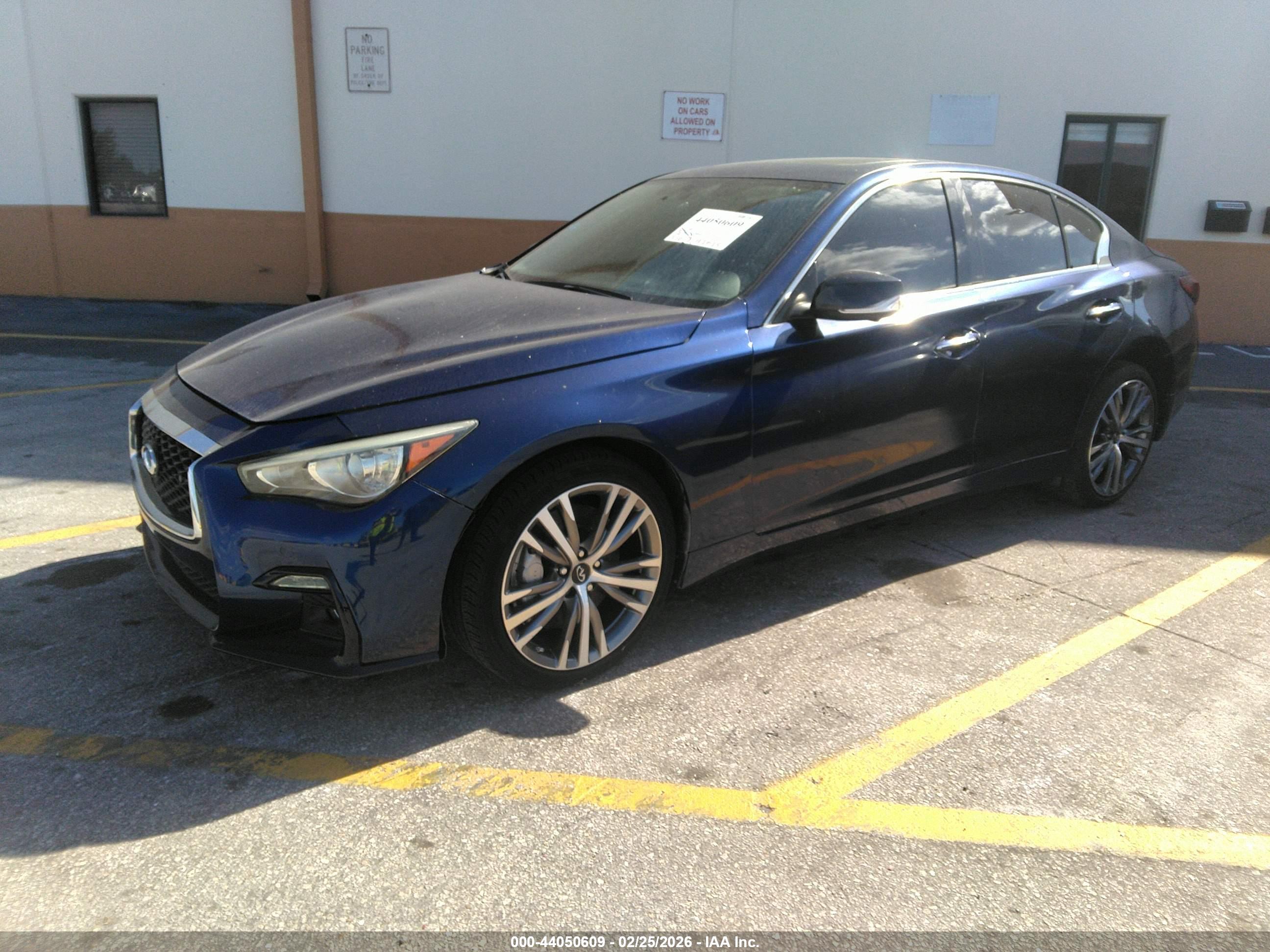 INFINITI Q50 image 2