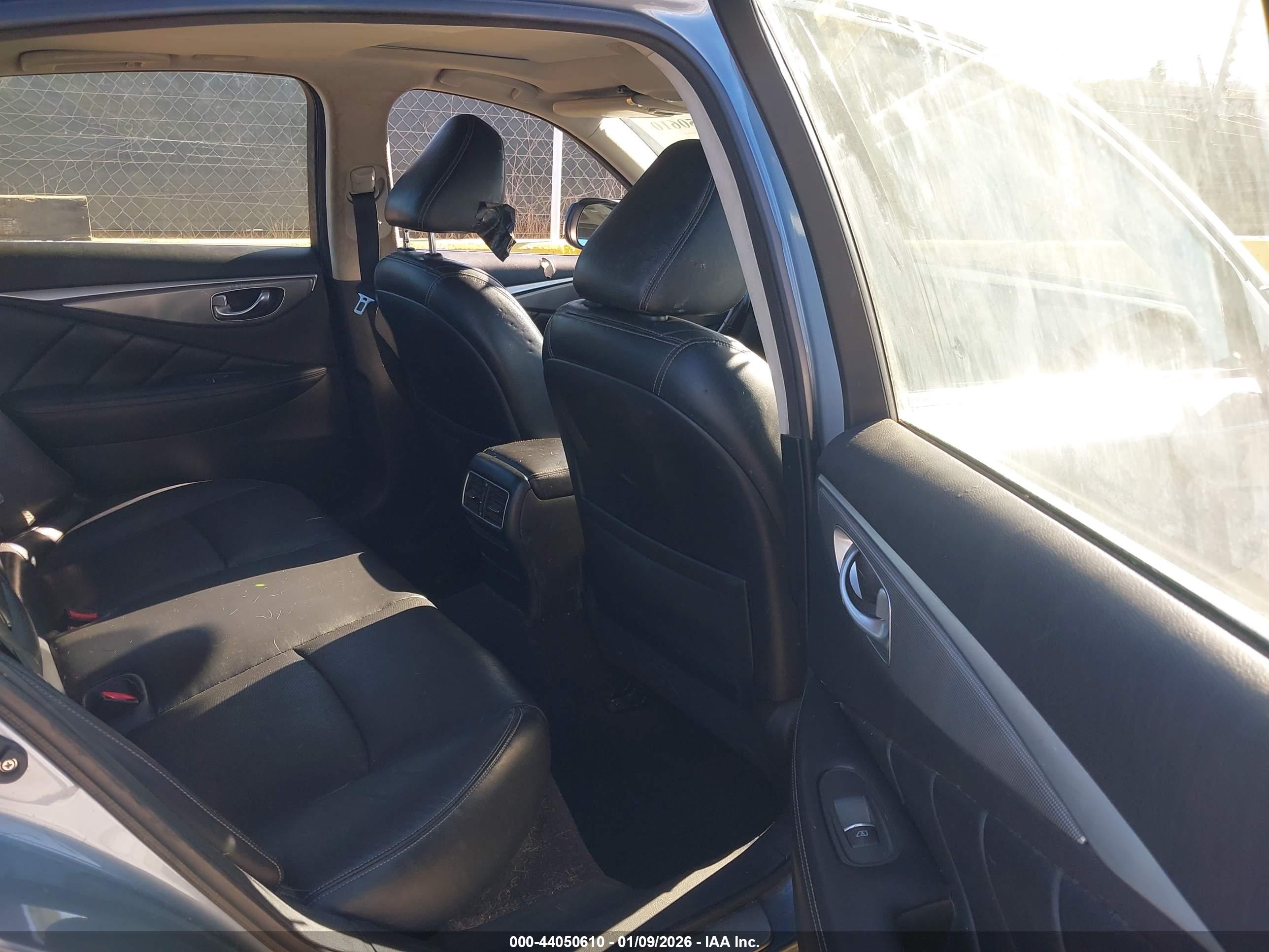INFINITI Q50 image 8