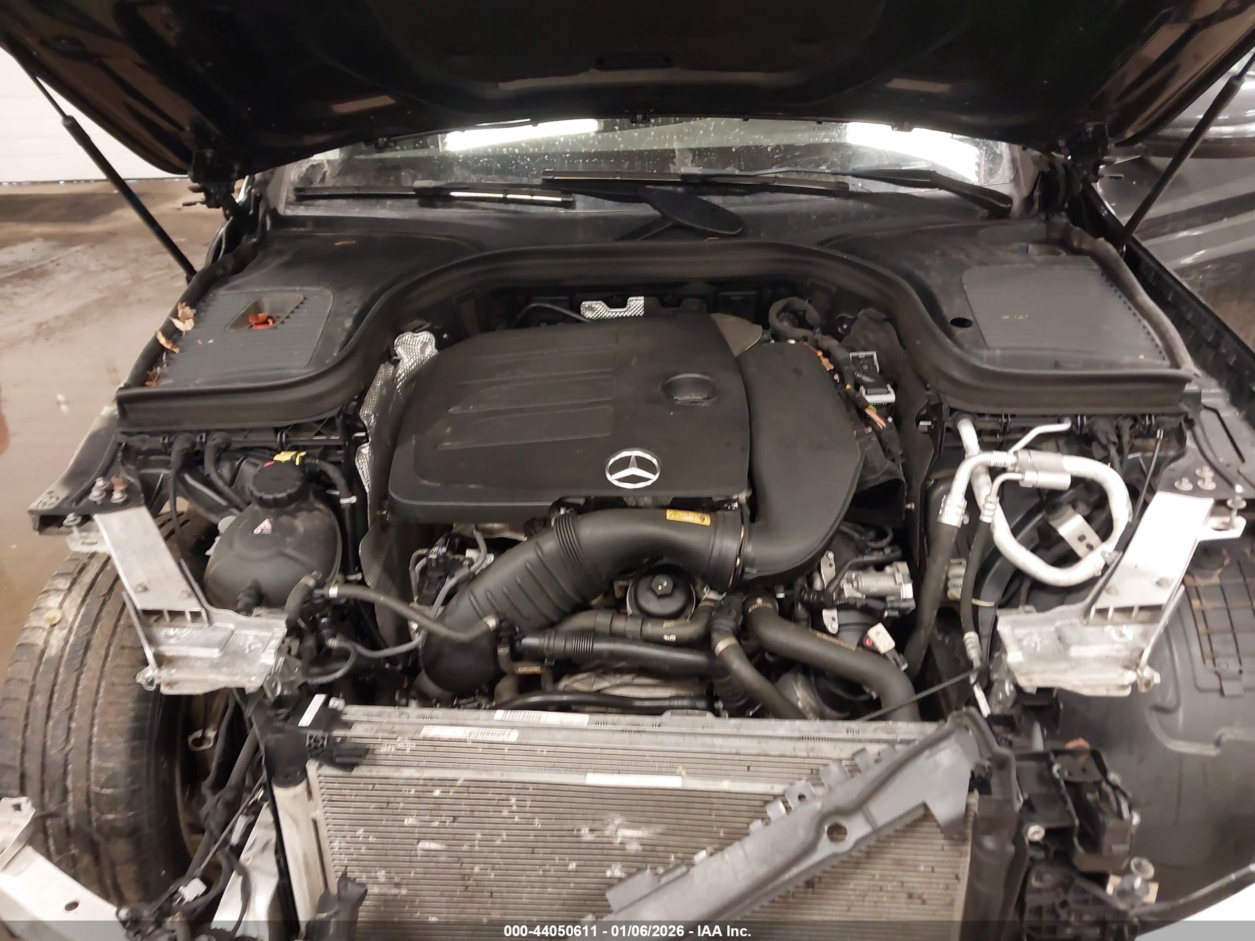 MERCEDES-BENZ GLC image 10
