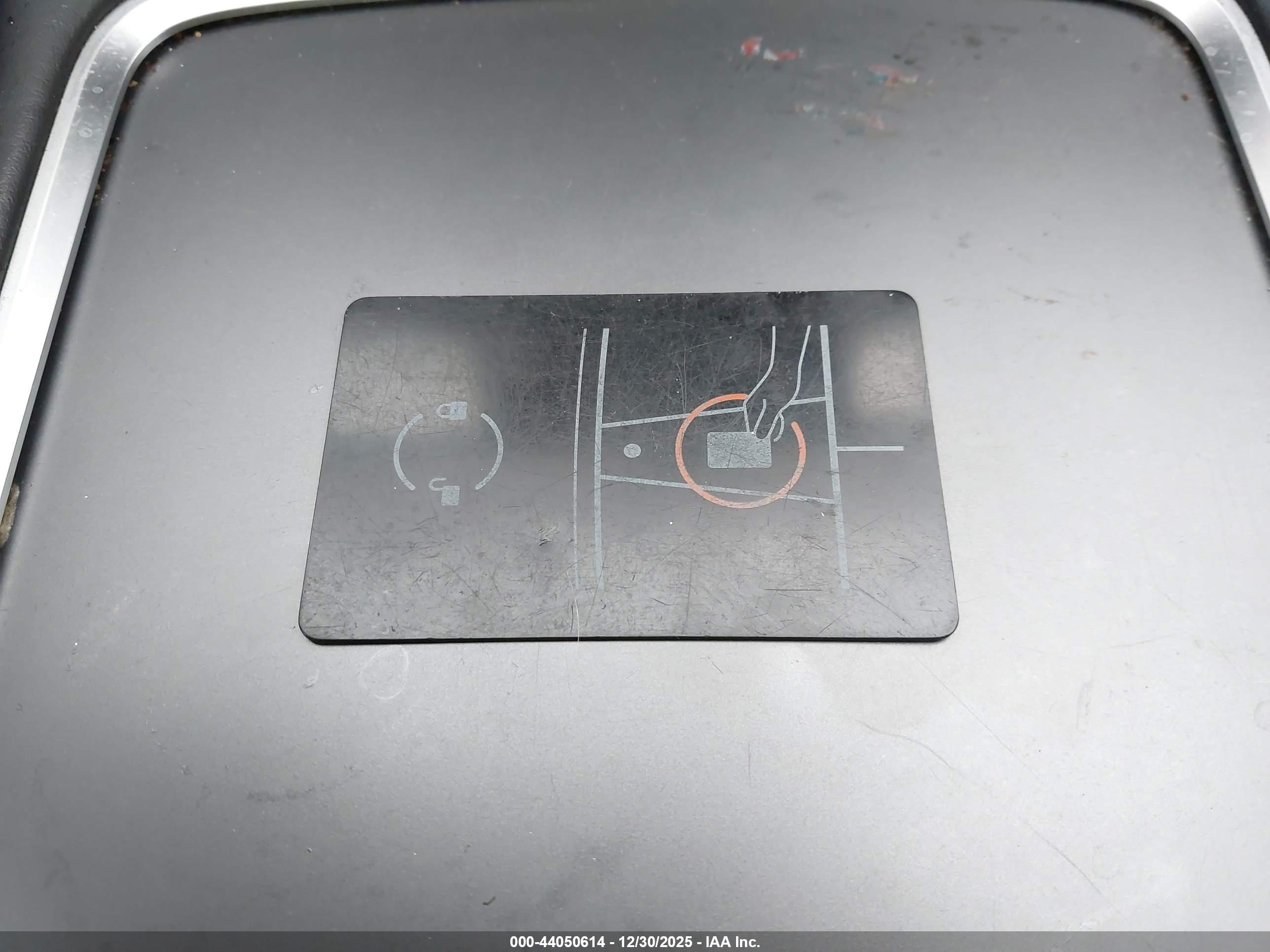 TESLA MODEL image 11