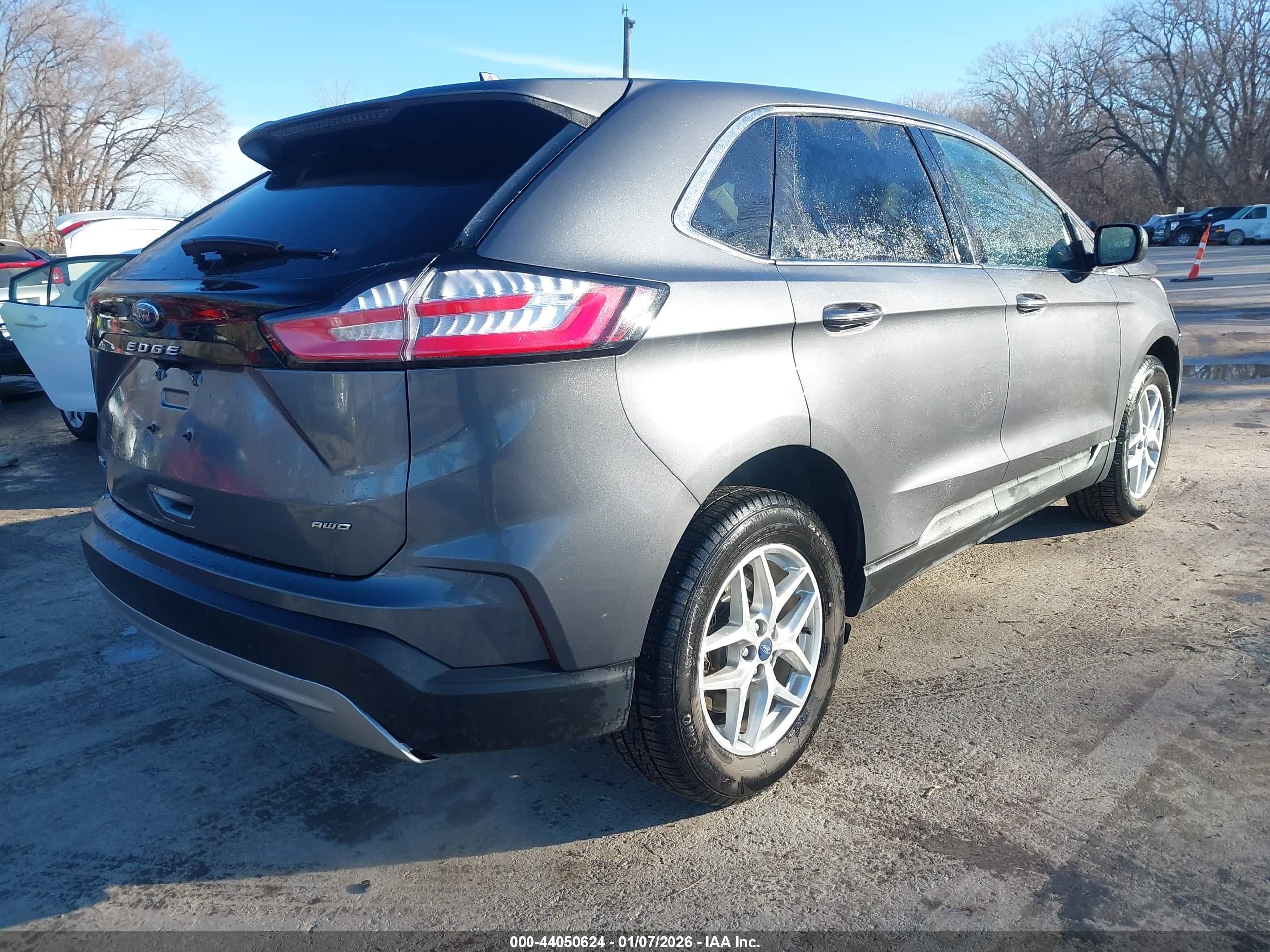 FORD EDGE image 4