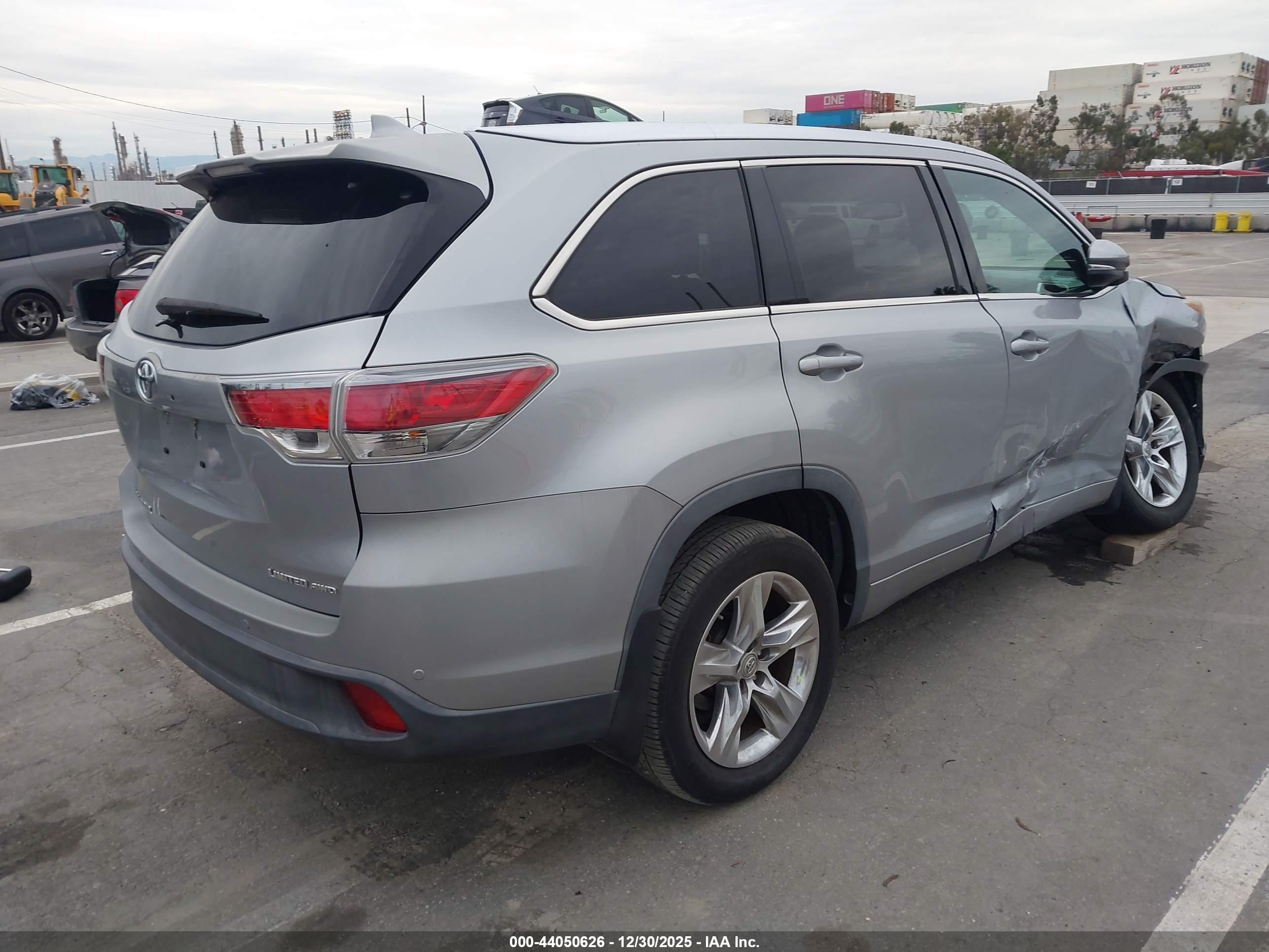 TOYOTA HIGHLANDER image 4