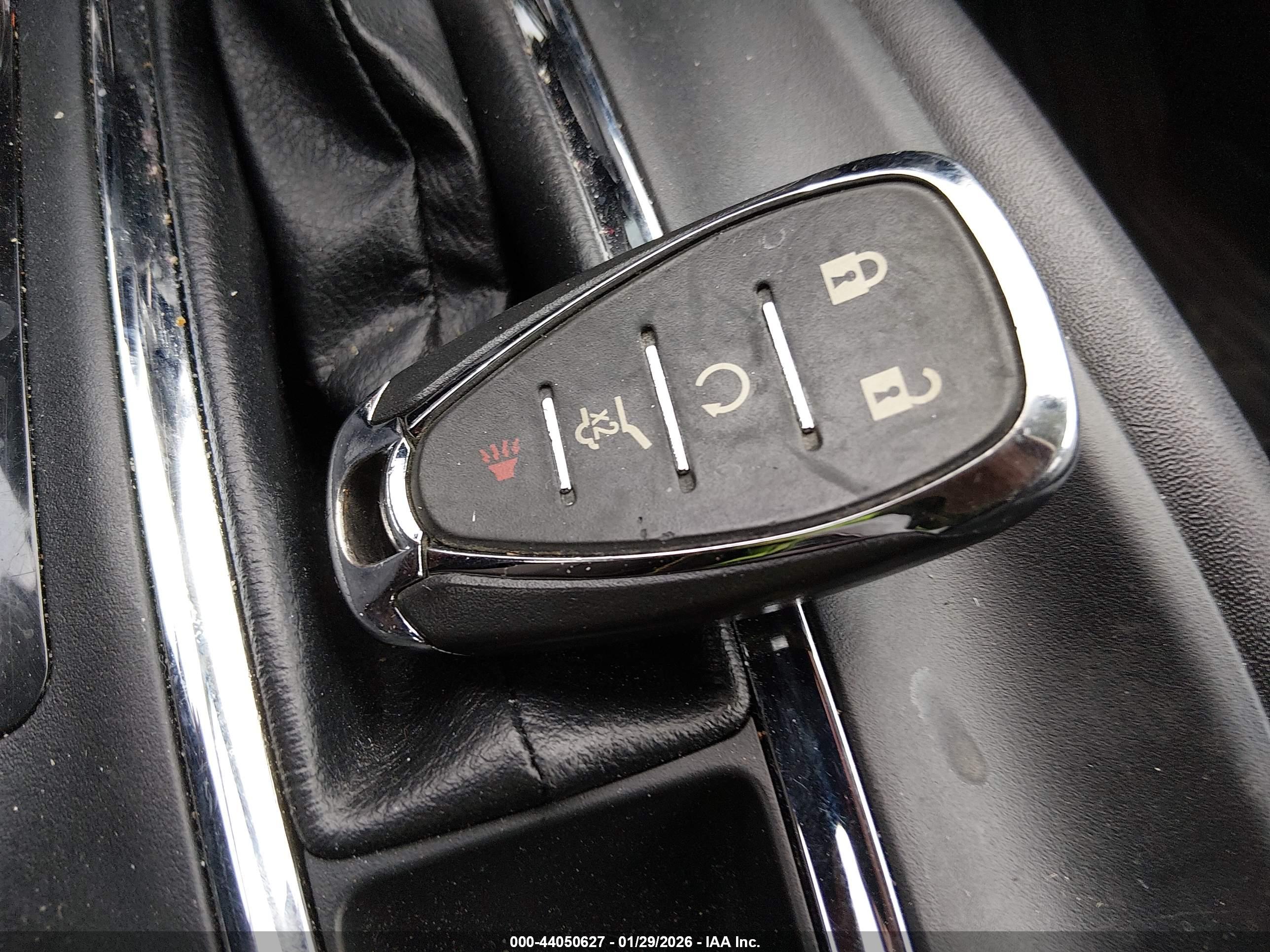 CHEVROLET EQUINOX image 11