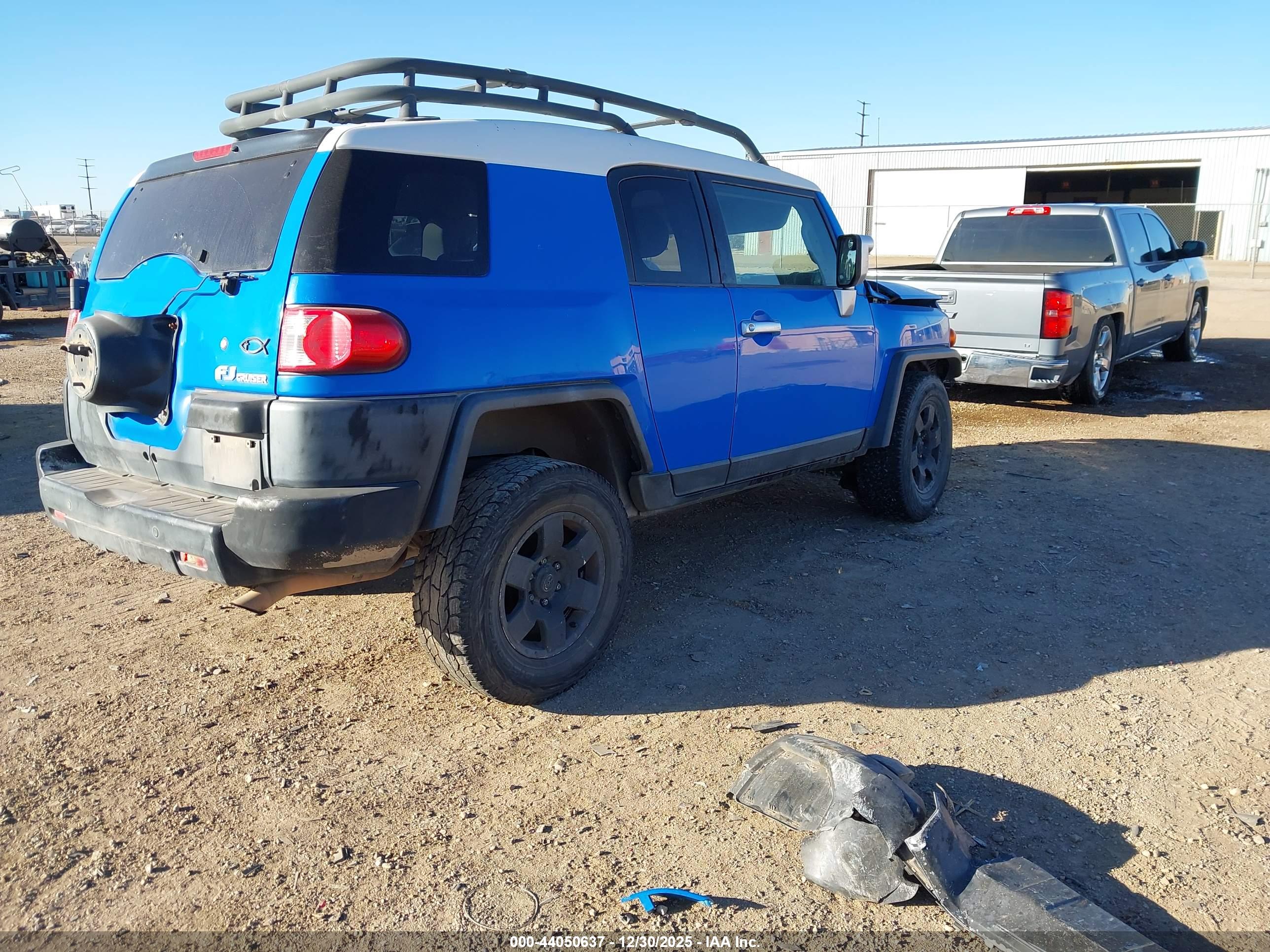 TOYOTA FJ image 4