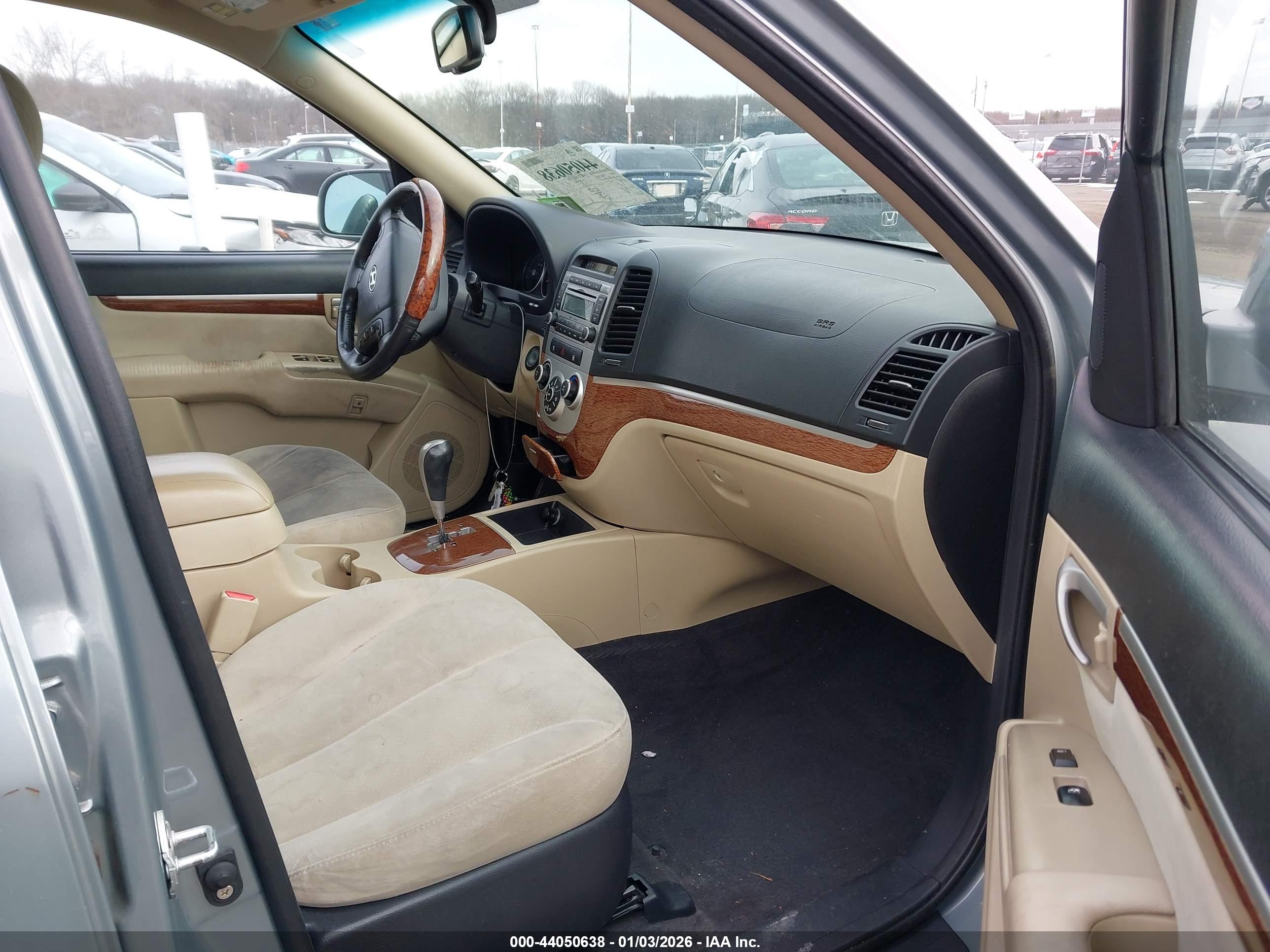 HYUNDAI SANTA image 5