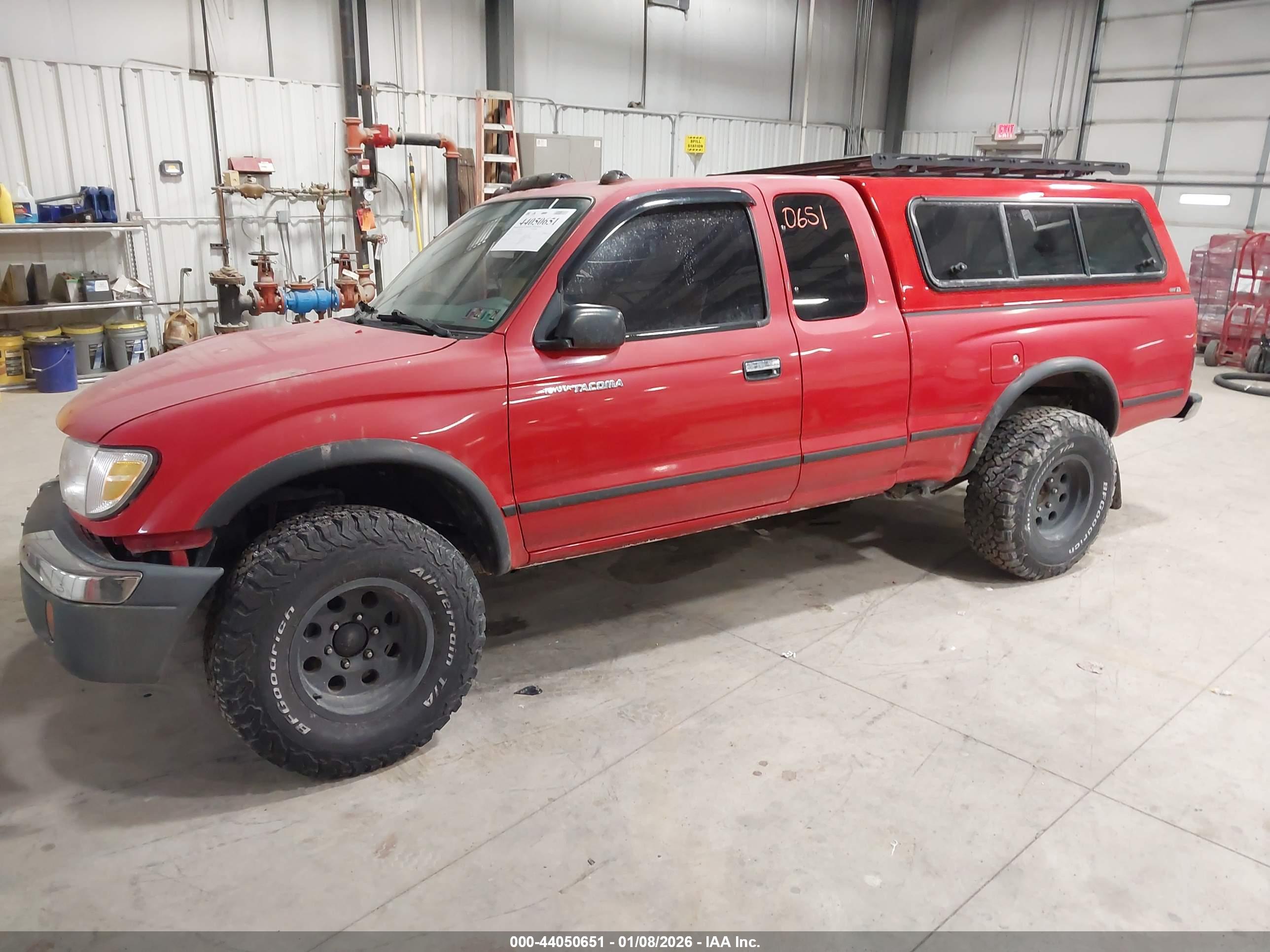 TOYOTA TACOMA image 2