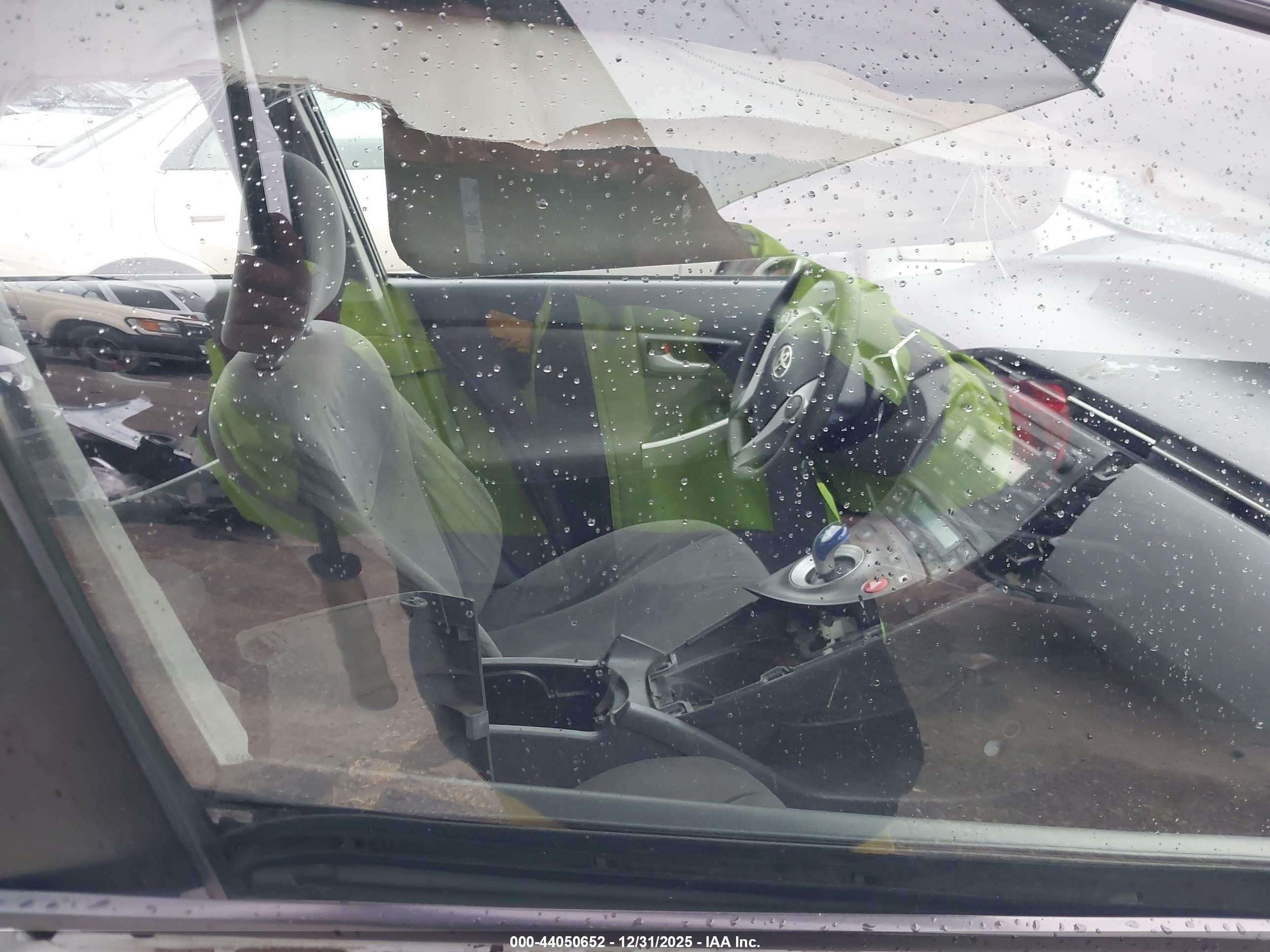 TOYOTA PRIUS image 5