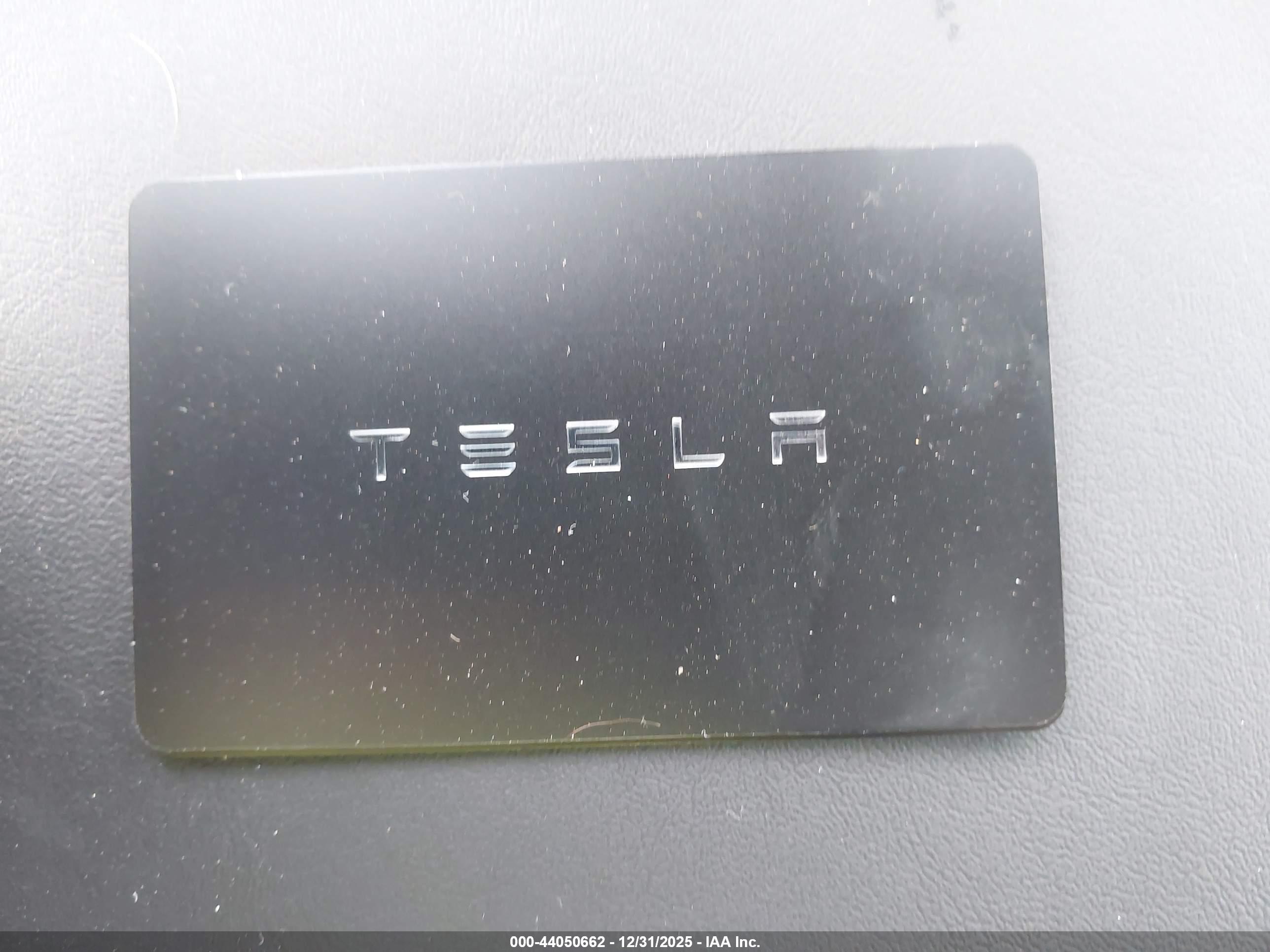 TESLA MODEL image 11