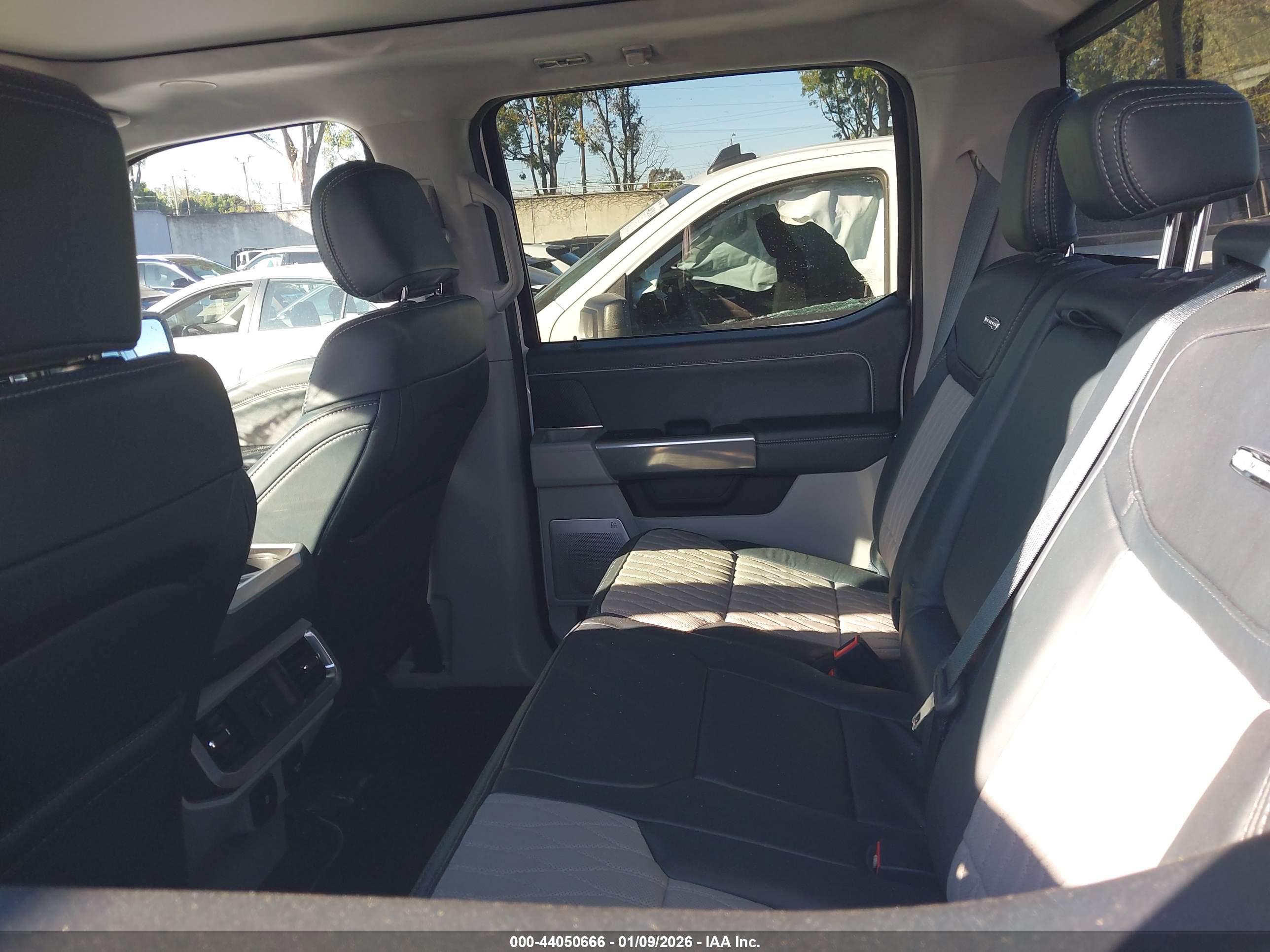 FORD F-150 image 8