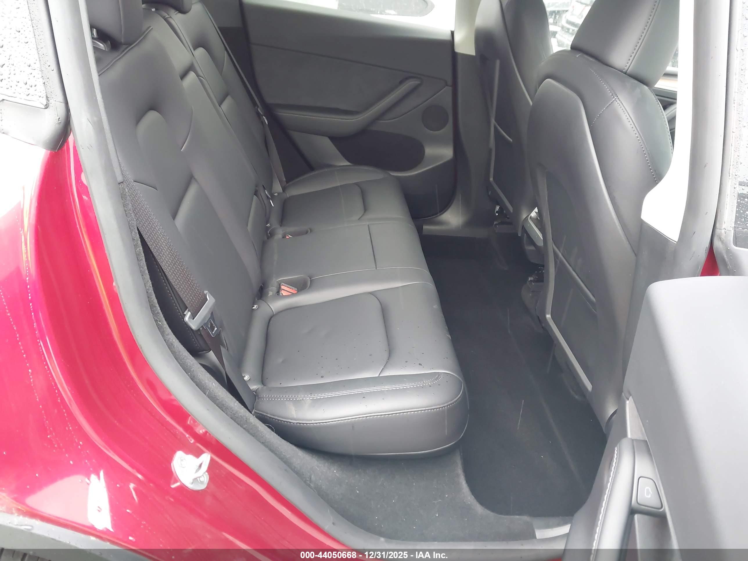 TESLA MODEL image 8
