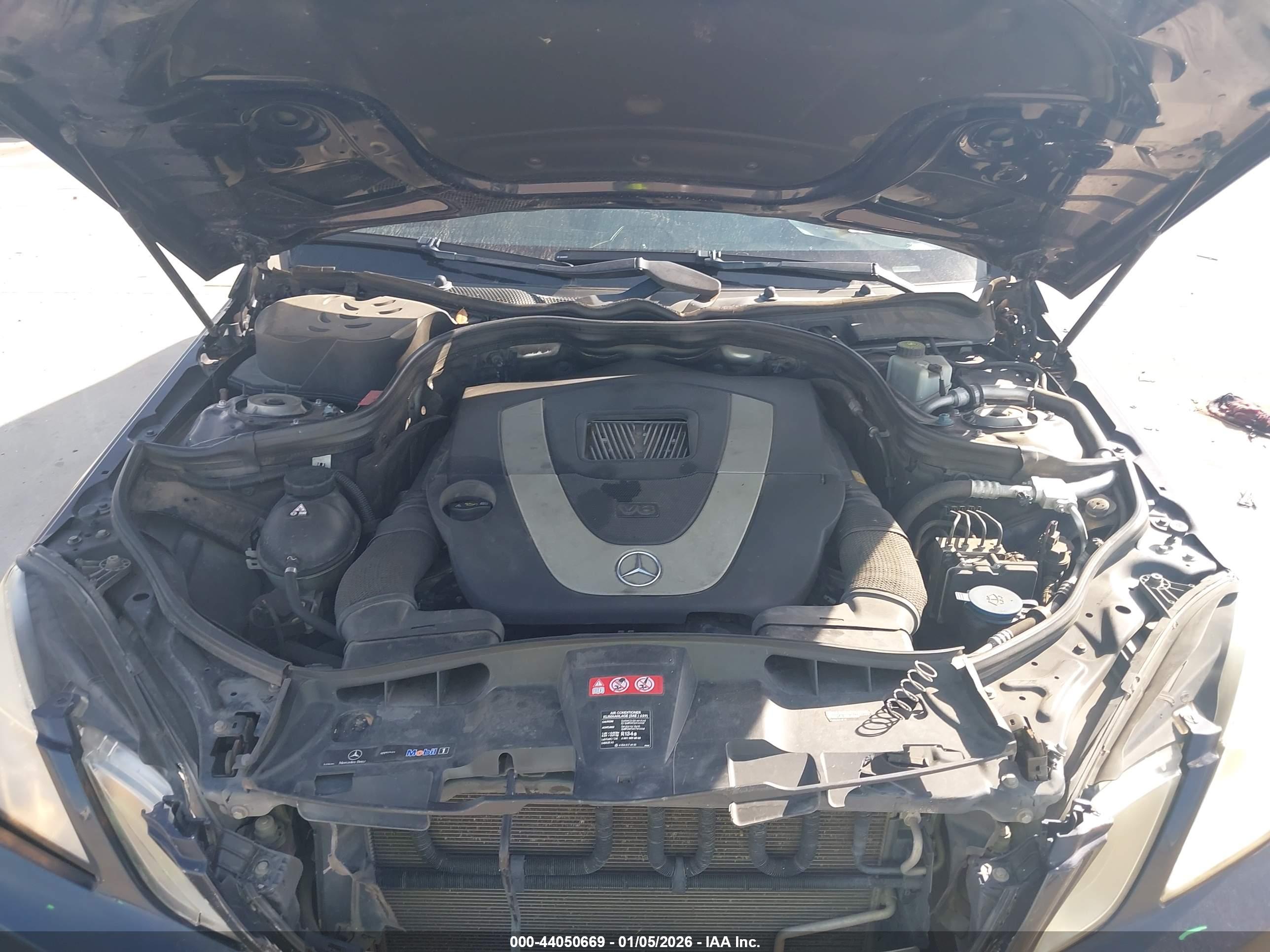 MERCEDES-BENZ E image 10