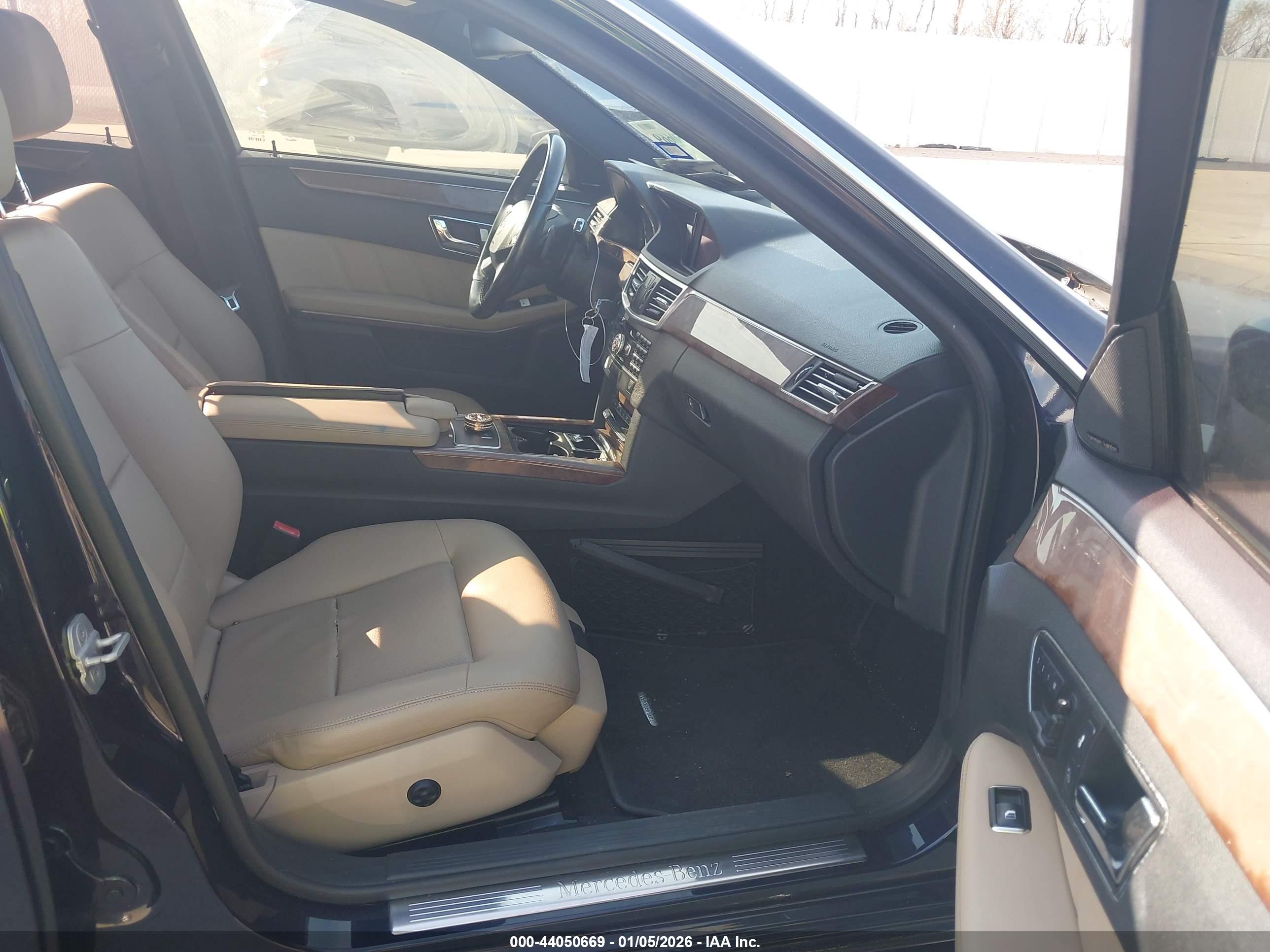 MERCEDES-BENZ E image 5