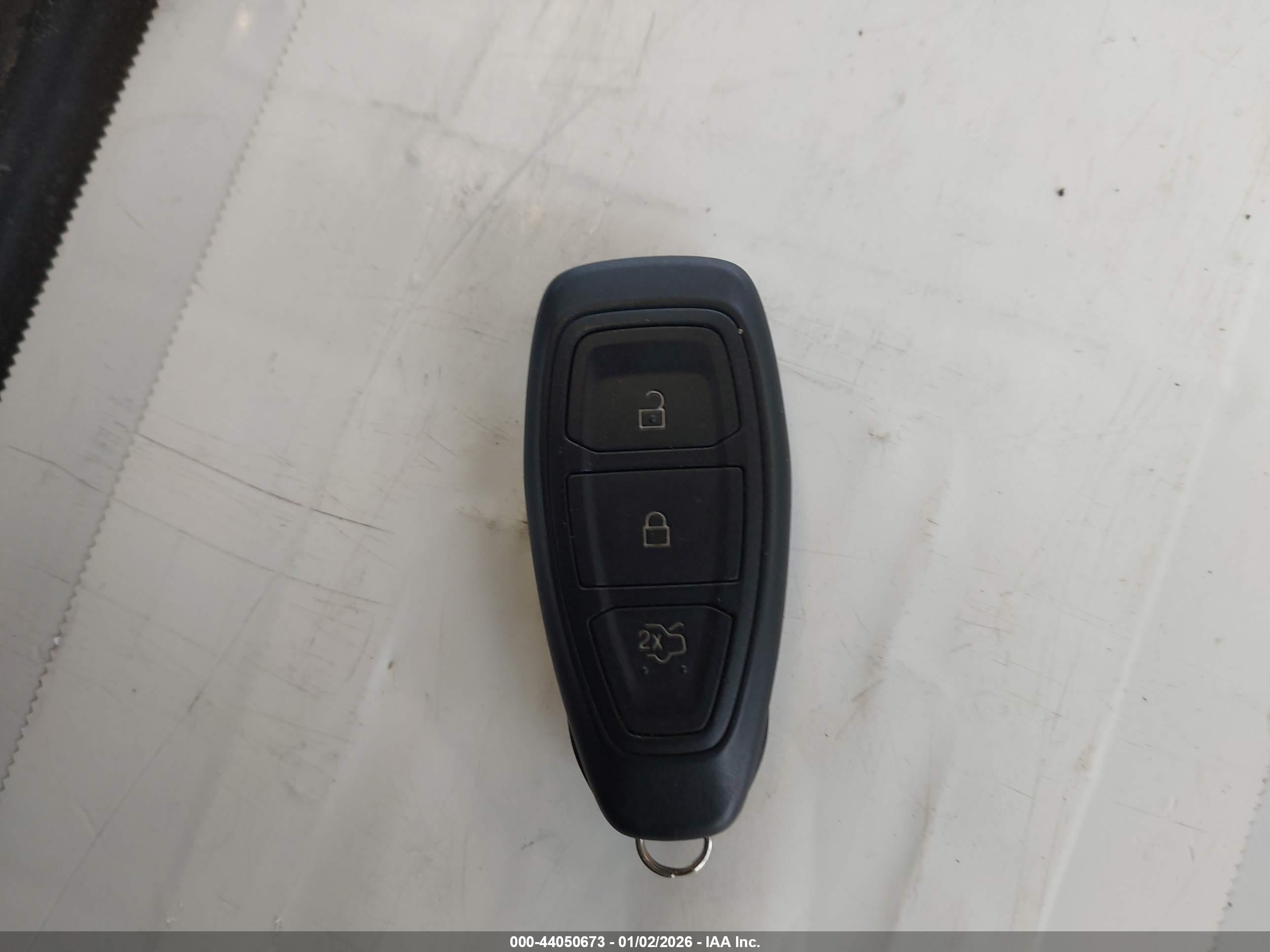 FORD C-MAX image 11