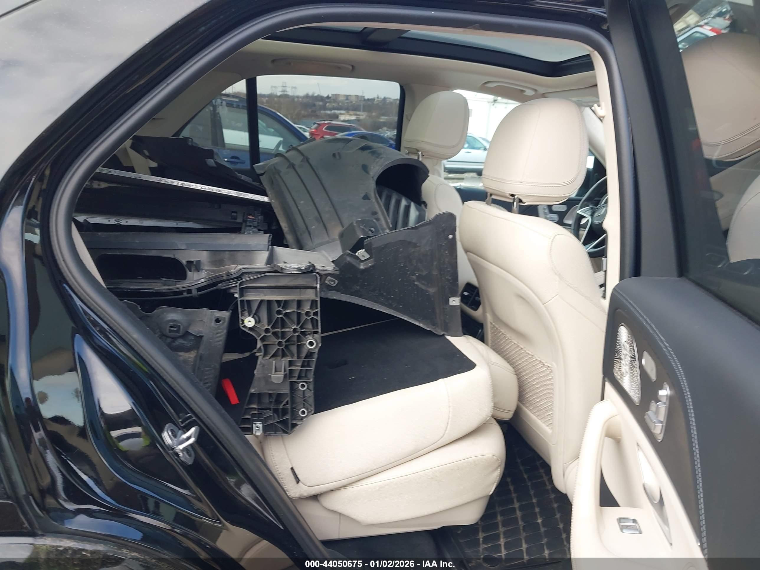 MERCEDES-BENZ GLE image 8