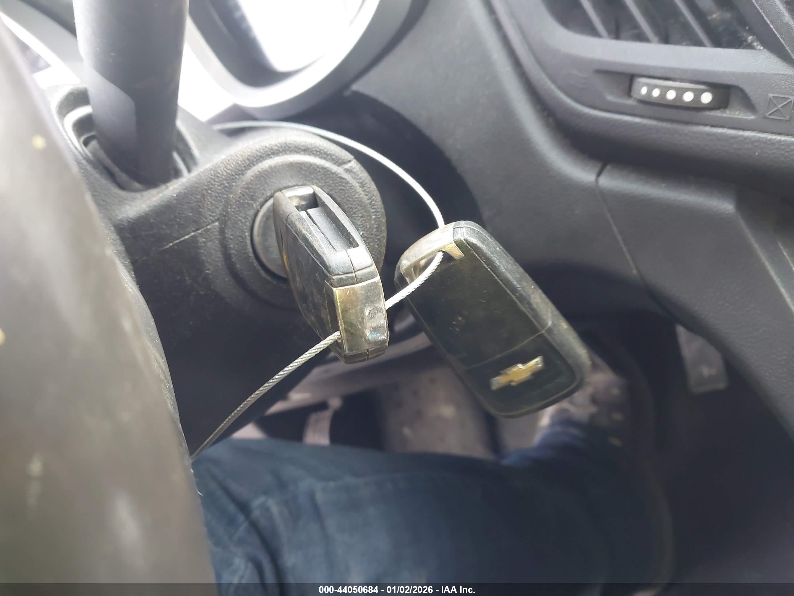 CHEVROLET EQUINOX image 11