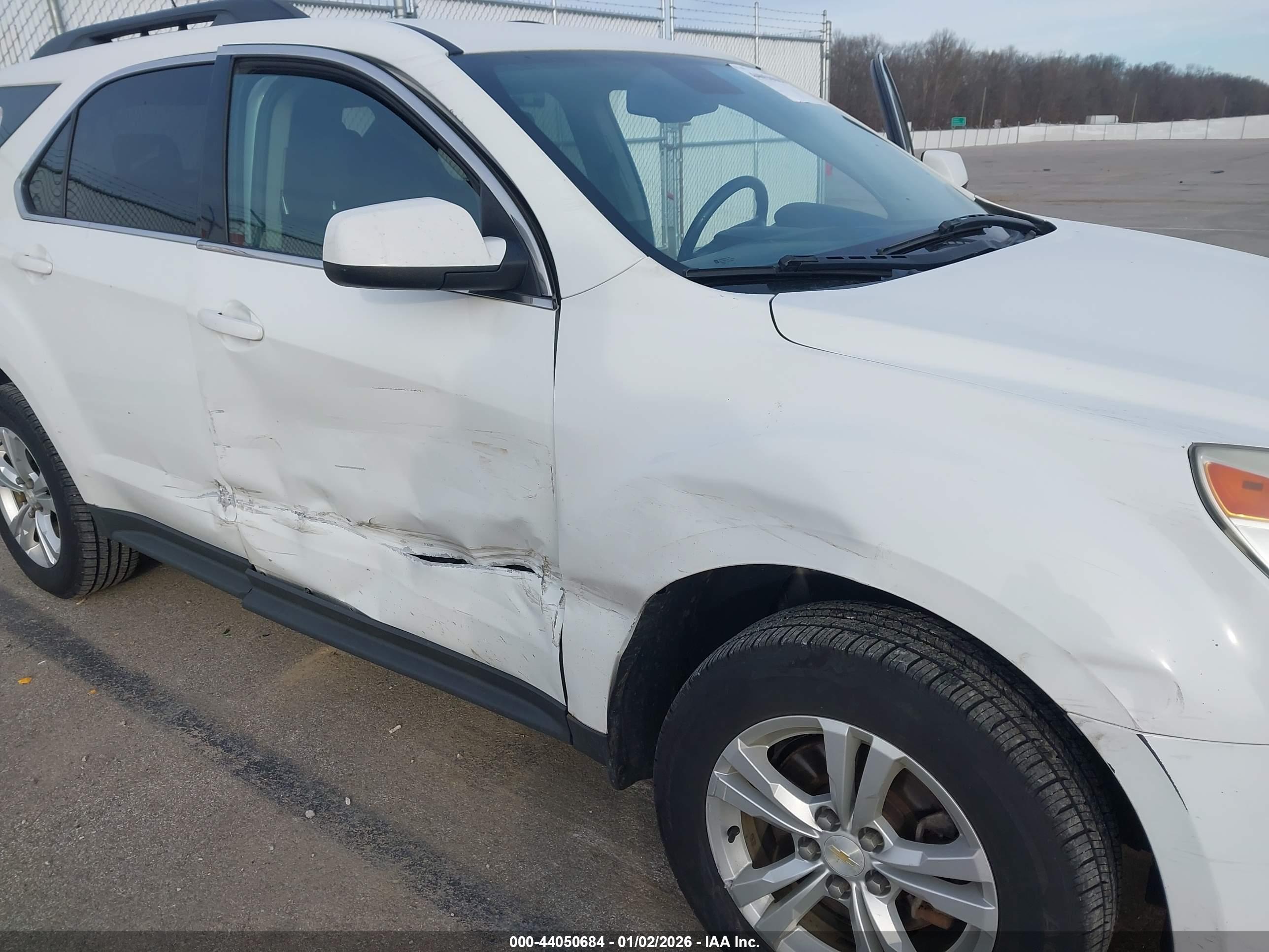 CHEVROLET EQUINOX image 6