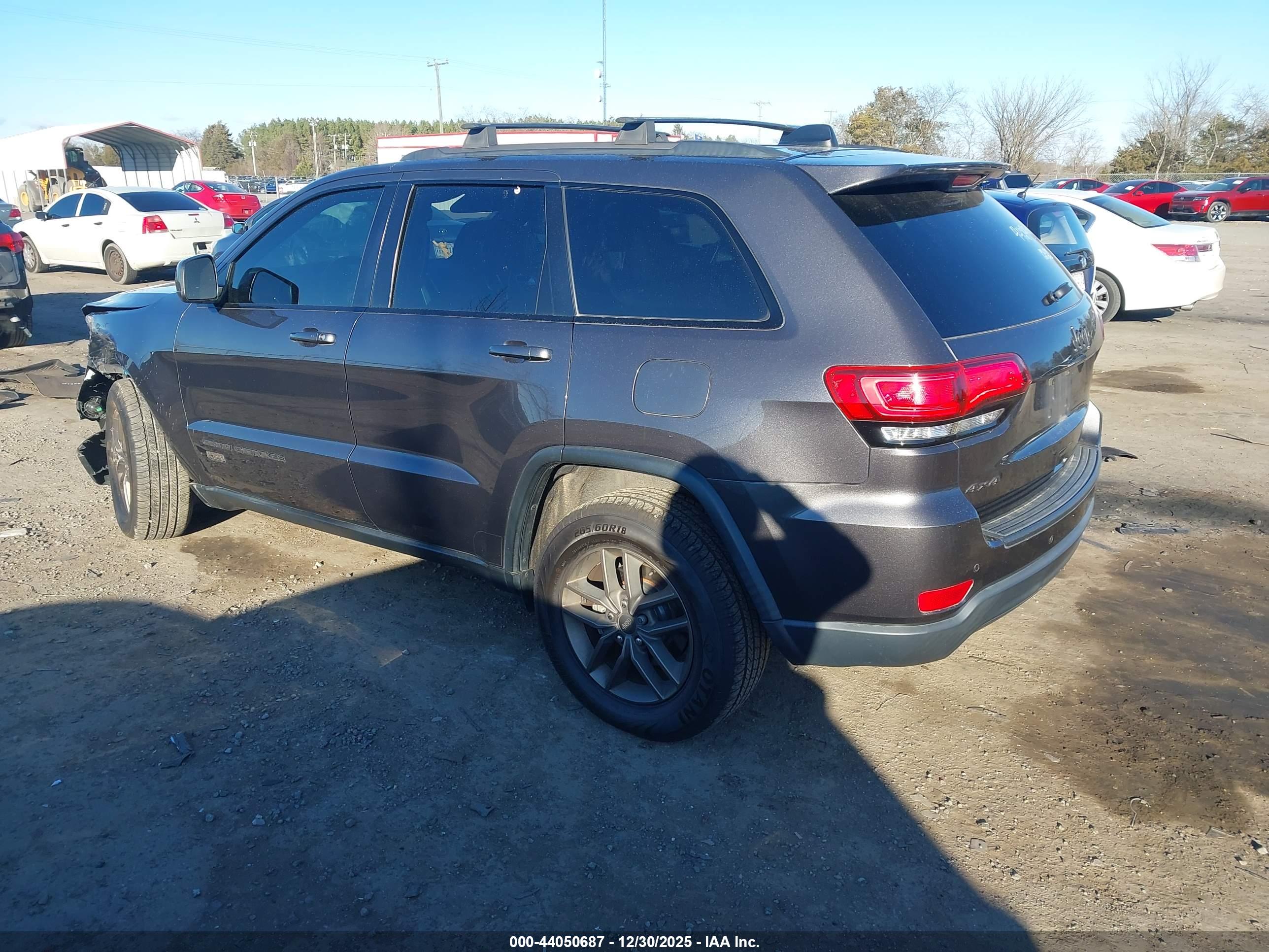 JEEP GRAND image 3