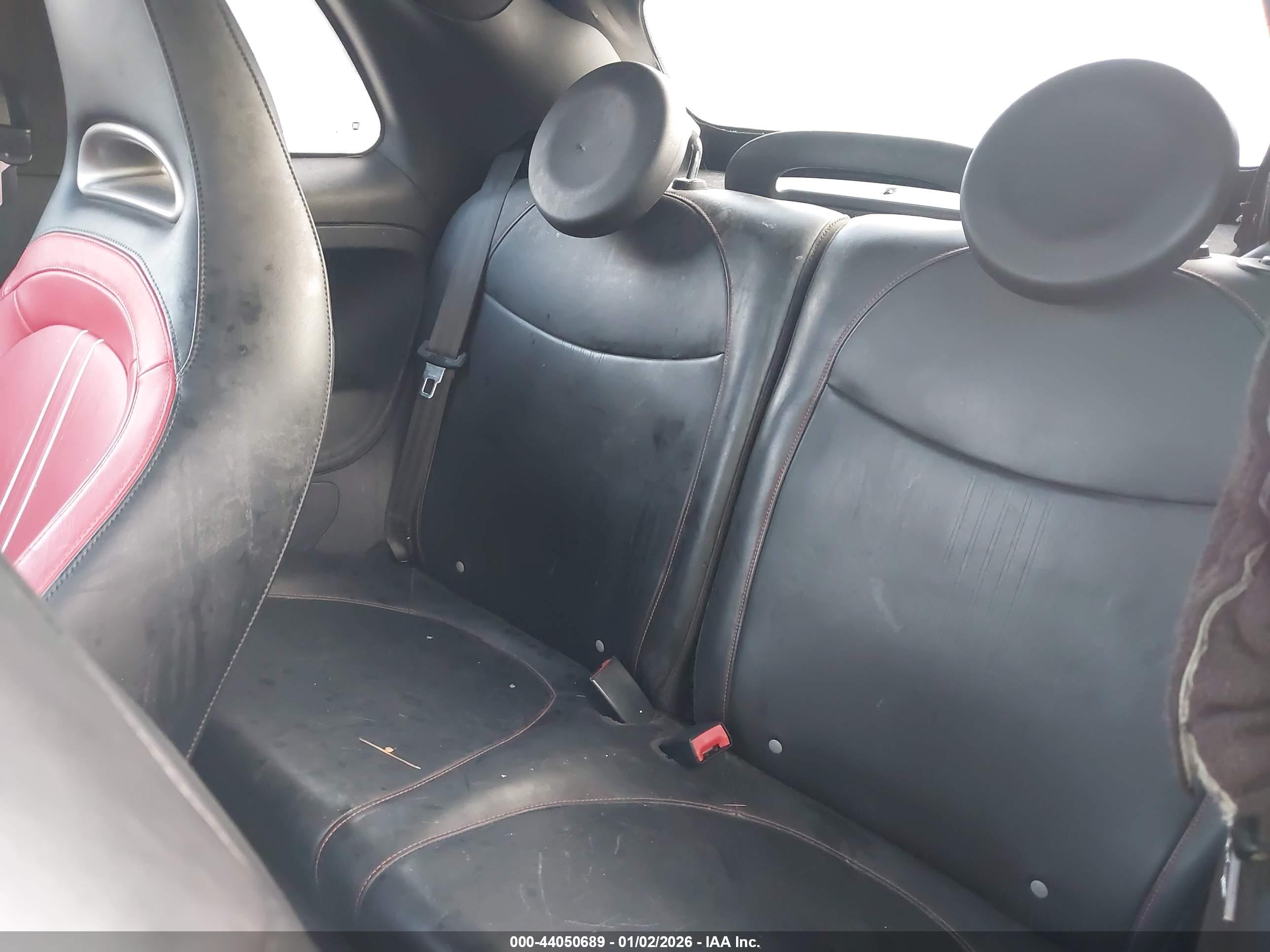 FIAT 500C image 8
