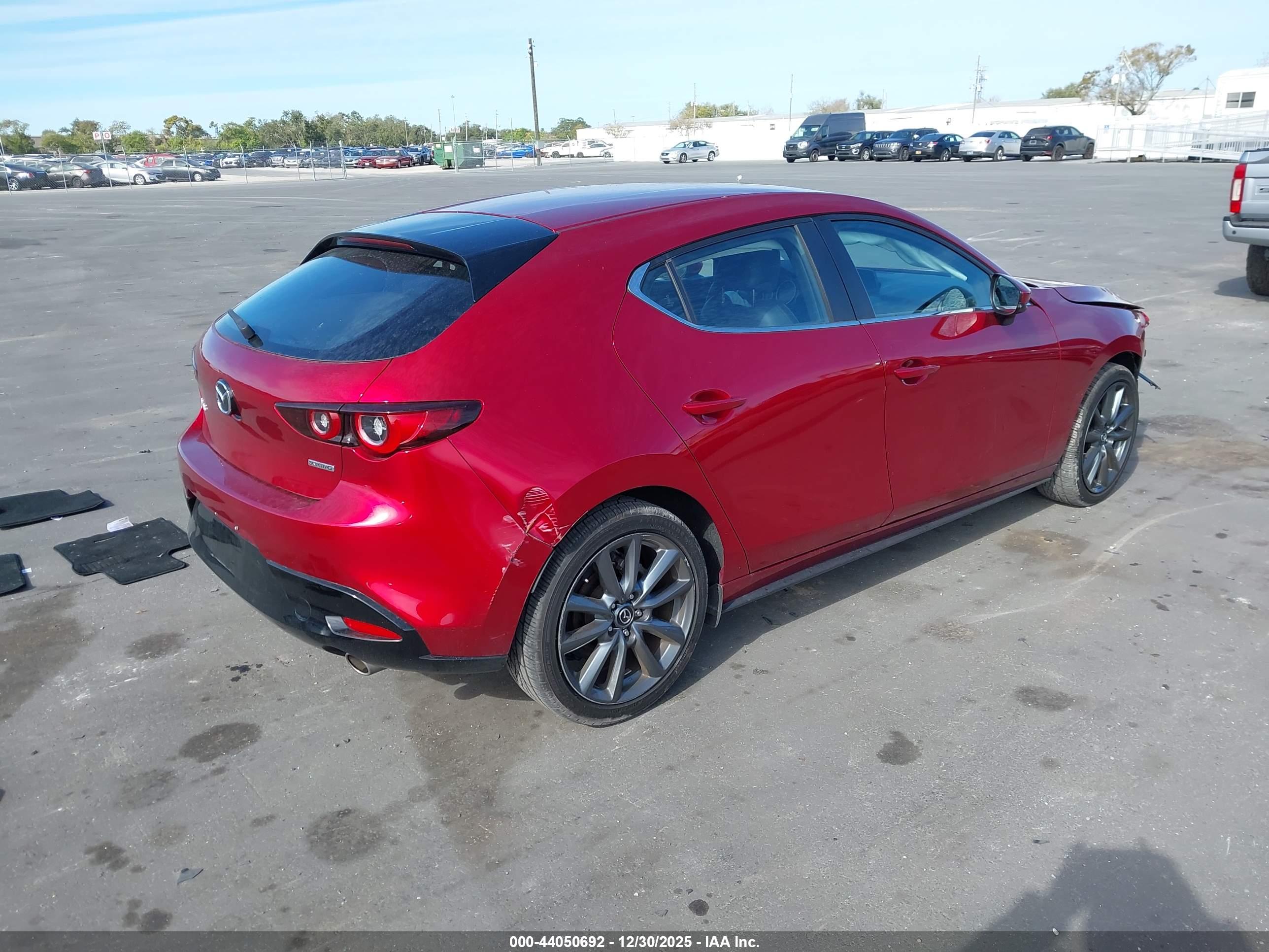 MAZDA MAZDA3 image 4