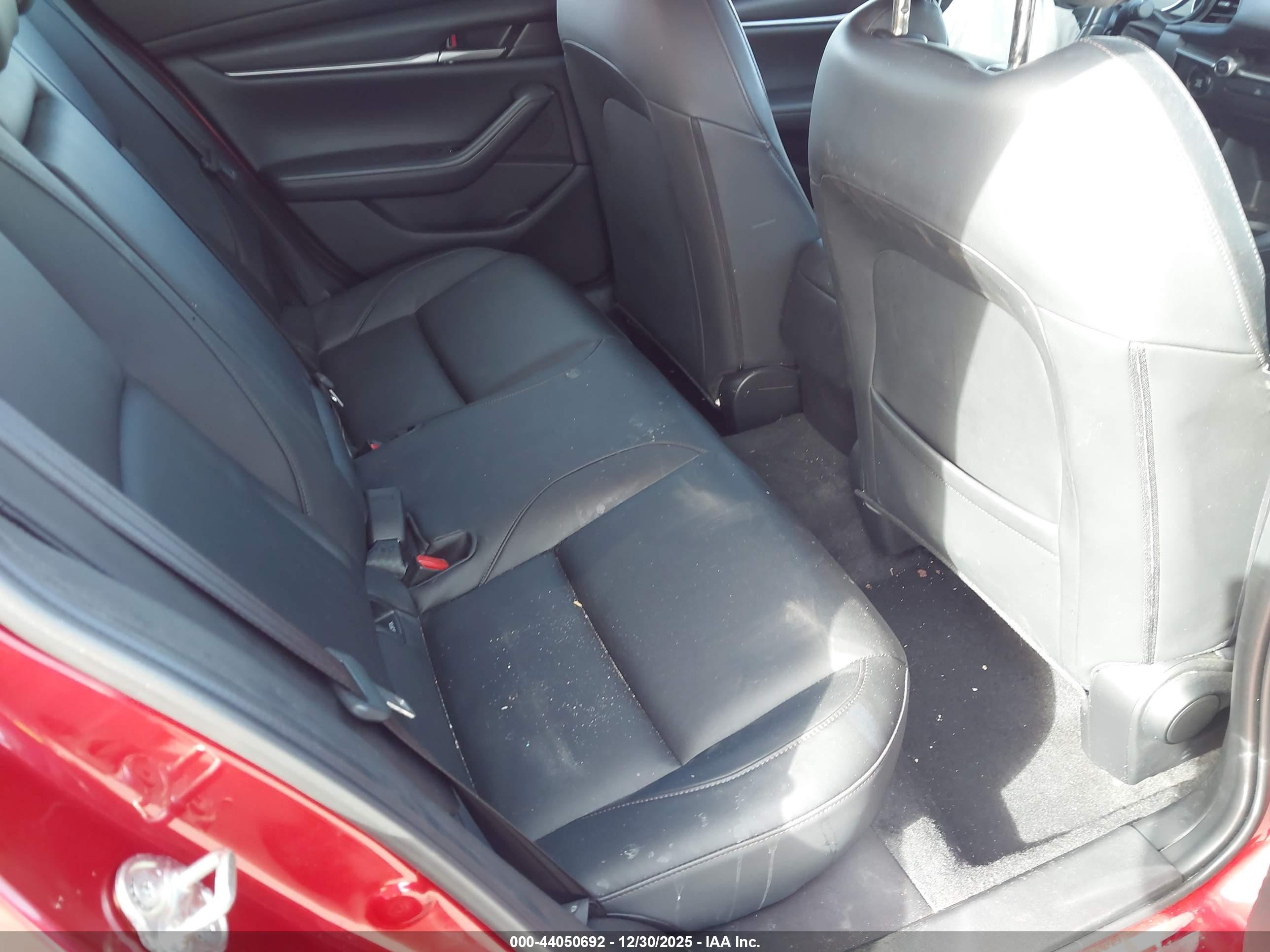 MAZDA MAZDA3 image 8