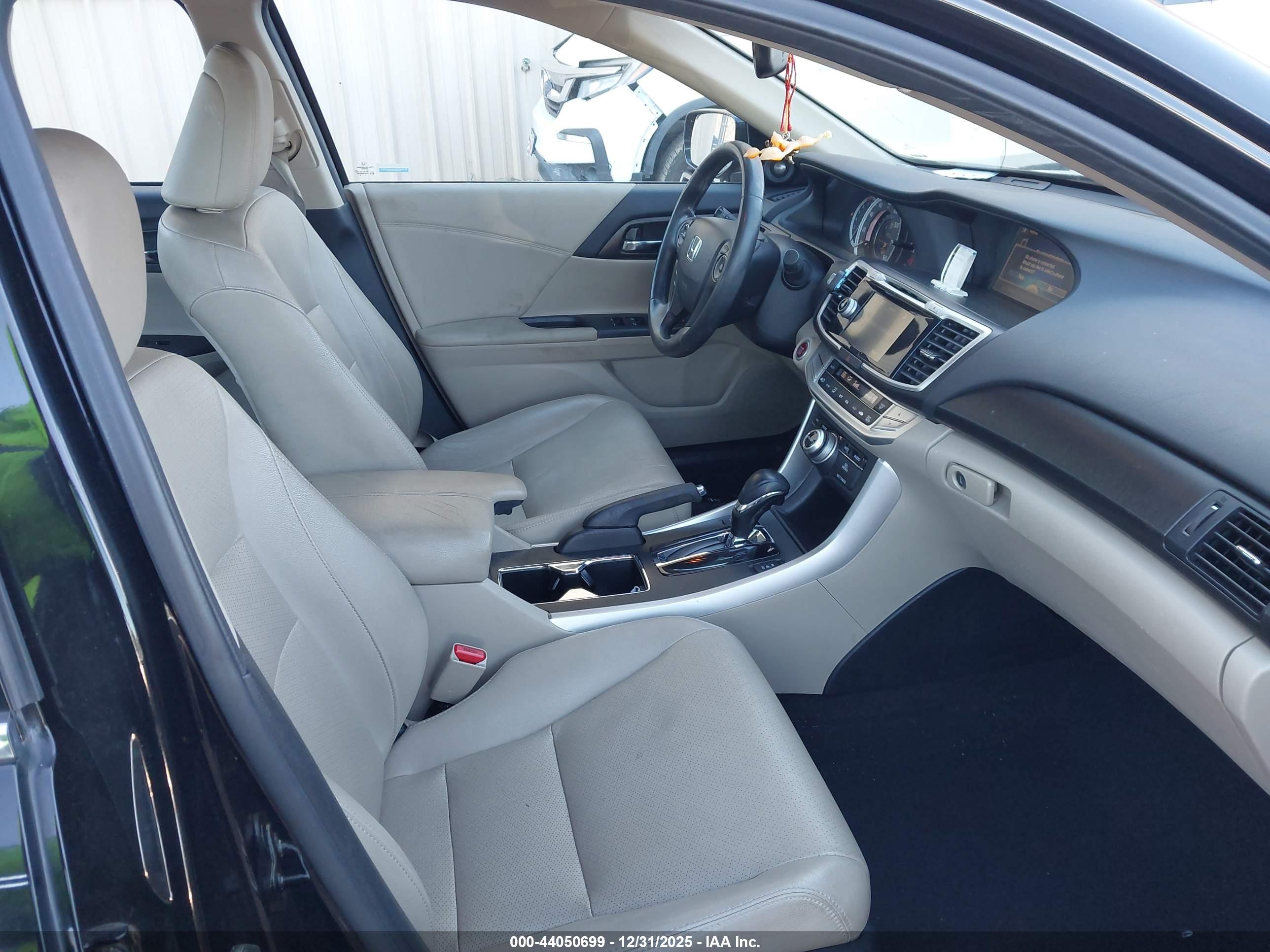 HONDA ACCORD image 5