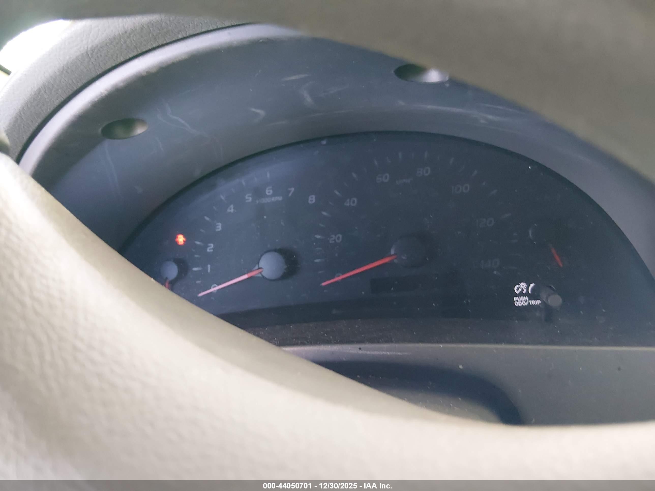 TOYOTA CAMRY image 7