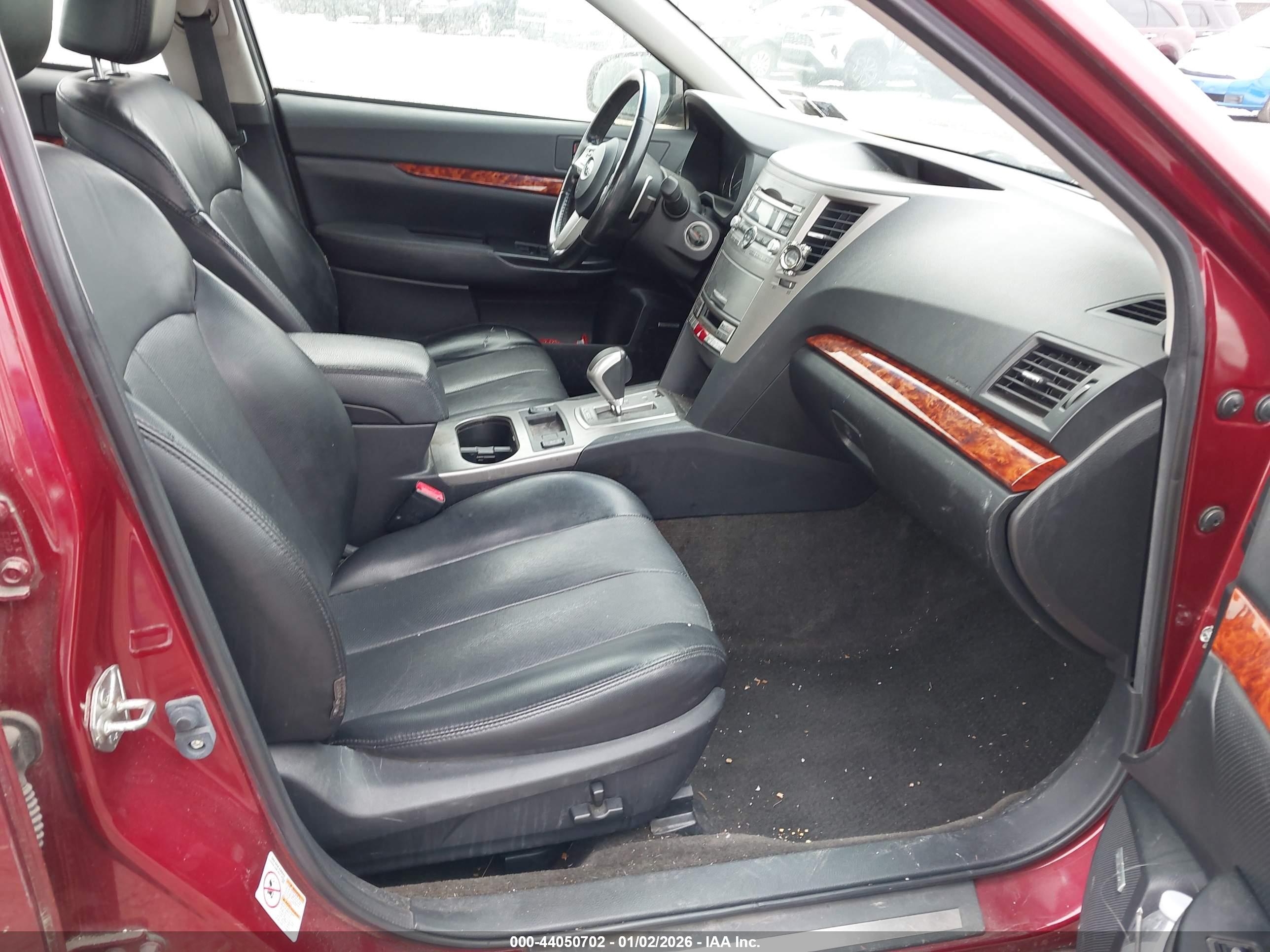 SUBARU LEGACY image 5